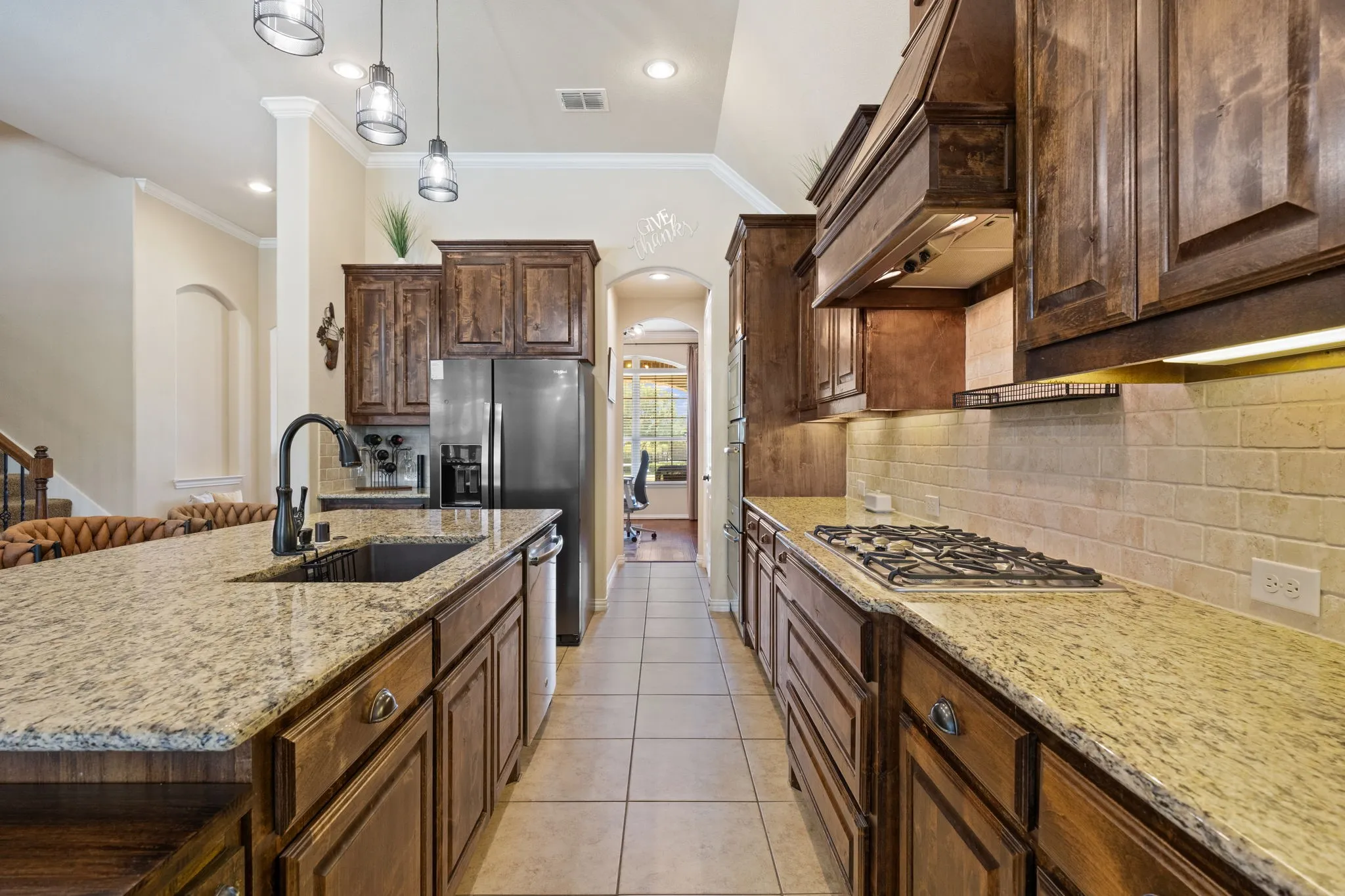 Single Family Residence For Sale in Dallas County , 9902 Clubhouse Circle, Rowlett, Texas 75089, 4 Bedroom, 4 Bathroom, 3 Garage spaces, 2,628 Sqft, built in 2014, mls#21388977, Real Estate Agent in Rowlett, Homes For Sale in Dallas county, Homes For Sale in Rowlett, Realtor in Rowlett Texas, Real Estate Brokerage Independent Realty Texas, Luminita Cordes Realtor