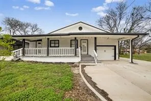 Single Family Residence For Sale in Wood County , 204 Dewitt Street, Alba, Texas 75410, 2 Bedroom, 2 Bathroom, 3 Garage spaces, 1,907 Sqft, built in 1988, mls#21388978, Real Estate Agent in Alba, Homes For Sale in Wood county, Homes For Sale in Alba, Realtor in Alba Texas, Real Estate Brokerage Independent Realty Texas, Luminita Cordes Realtor