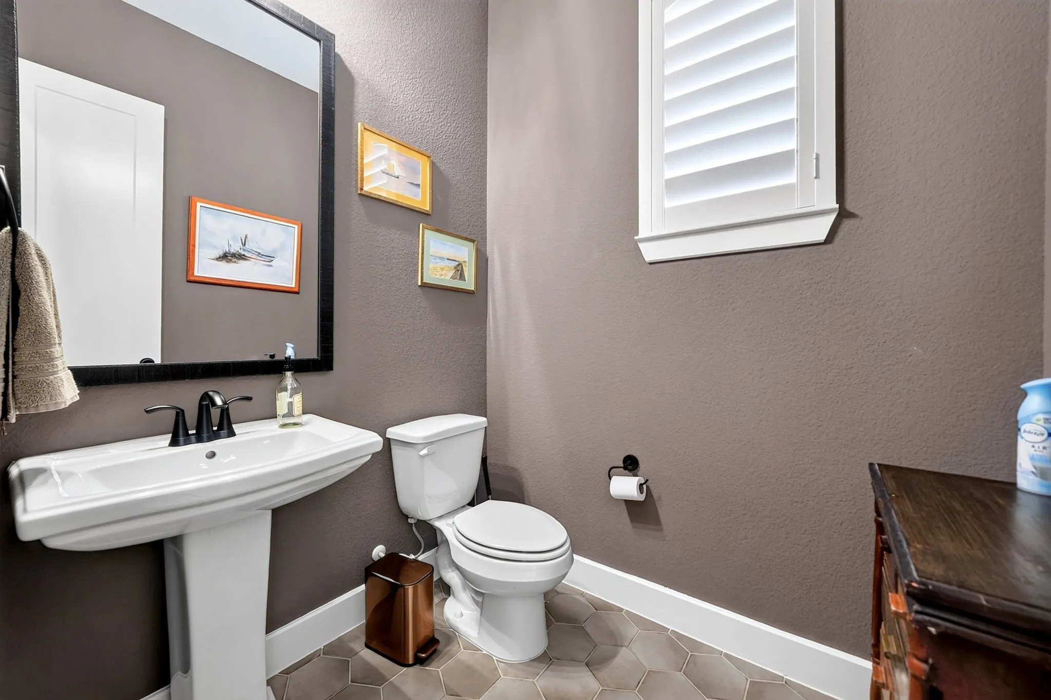 Single Family Residence For Sale in Rockwall County , 2218 Randas Way, Rockwall, Texas 75087, 4 Bedroom, 4 Bathroom, 3 Garage spaces, 3,200 Sqft, built in 2021, mls#21385414, Real Estate Agent in Rockwall, Homes For Sale in Rockwall county, Homes For Sale in Rockwall, Realtor in Rockwall Texas, Real Estate Brokerage Independent Realty Texas, Luminita Cordes Realtor