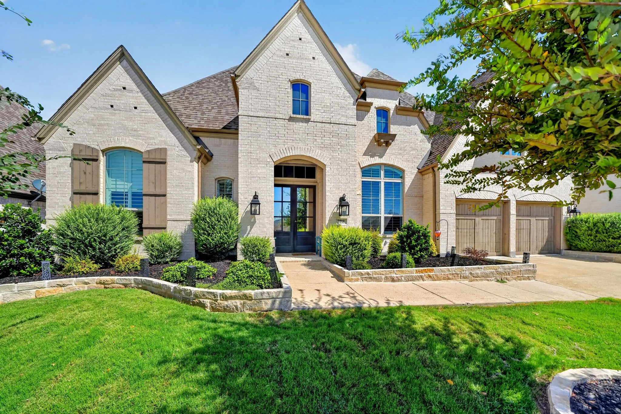Single Family Residence For Sale in Rockwall County , 2218 Randas Way, Rockwall, Texas 75087, 4 Bedroom, 4 Bathroom, 3 Garage spaces, 3,200 Sqft, built in 2021, mls#21385414, Real Estate Agent in Rockwall, Homes For Sale in Rockwall county, Homes For Sale in Rockwall, Realtor in Rockwall Texas, Real Estate Brokerage Independent Realty Texas, Luminita Cordes Realtor