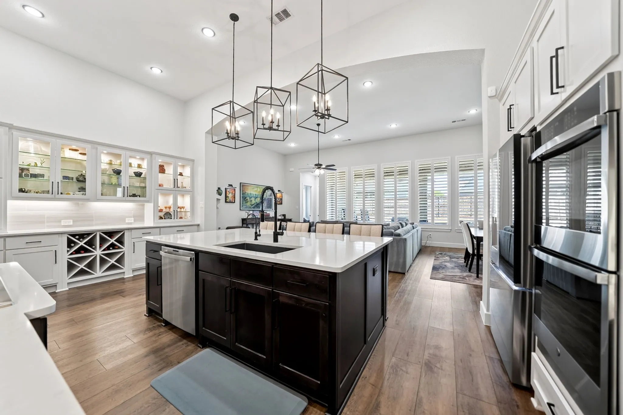 Single Family Residence For Sale in Rockwall County , 2218 Randas Way, Rockwall, Texas 75087, 4 Bedroom, 4 Bathroom, 3 Garage spaces, 3,200 Sqft, built in 2021, mls#21385414, Real Estate Agent in Rockwall, Homes For Sale in Rockwall county, Homes For Sale in Rockwall, Realtor in Rockwall Texas, Real Estate Brokerage Independent Realty Texas, Luminita Cordes Realtor