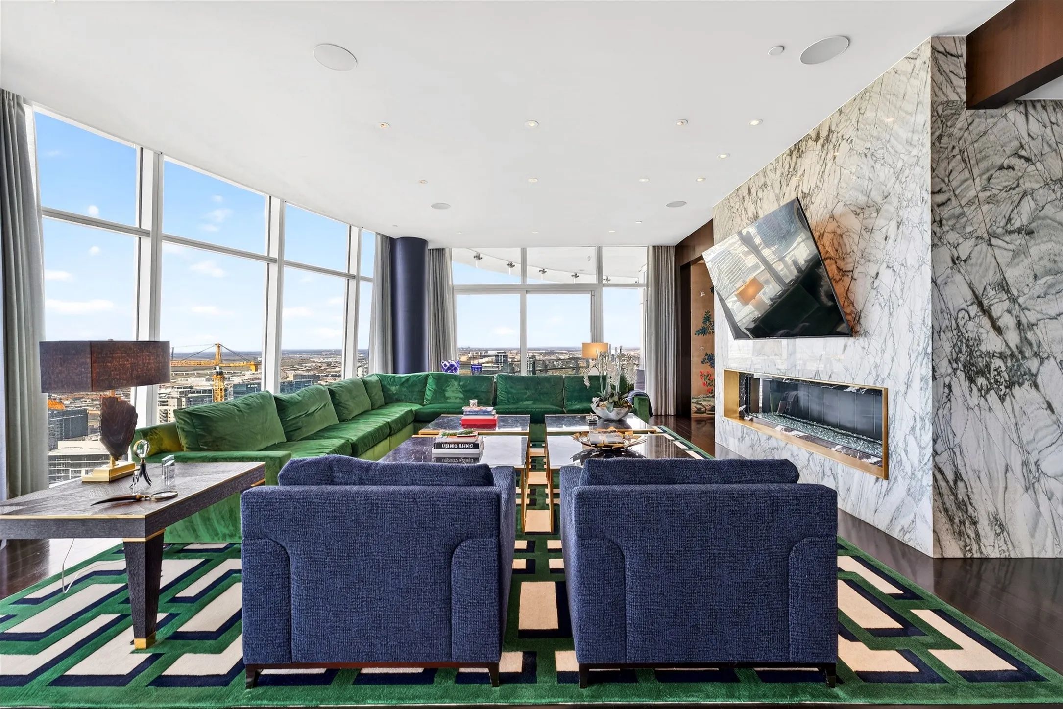 Condominium For Sale in Dallas County , 1918 Olive Street 3701, Dallas, Texas 75201, 3 Bedroom, 4 Bathroom, 4 Garage spaces, 4,681 Sqft, built in 2011, mls#21377170, Real Estate Agent in Dallas, Homes For Sale in Dallas county, Homes For Sale in Dallas, Realtor in Dallas Texas, Real Estate Brokerage Independent Realty Texas, Luminita Cordes Realtor
