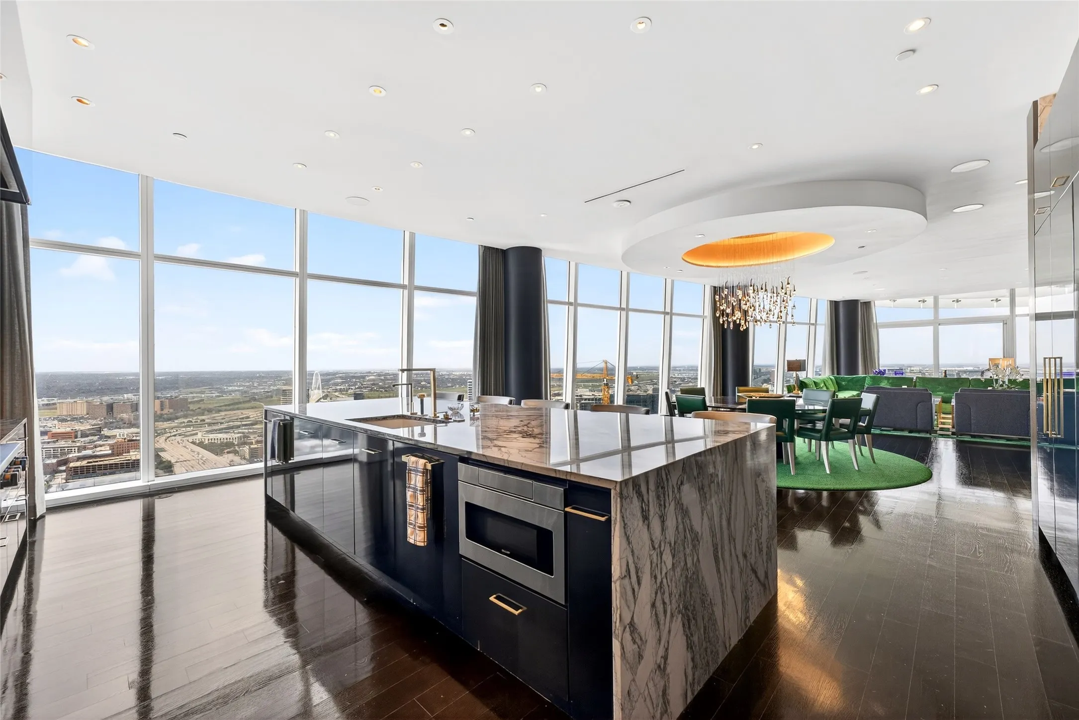 Condominium For Sale in Dallas County , 1918 Olive Street 3701, Dallas, Texas 75201, 3 Bedroom, 4 Bathroom, 4 Garage spaces, 4,681 Sqft, built in 2011, mls#21377170, Real Estate Agent in Dallas, Homes For Sale in Dallas county, Homes For Sale in Dallas, Realtor in Dallas Texas, Real Estate Brokerage Independent Realty Texas, Luminita Cordes Realtor