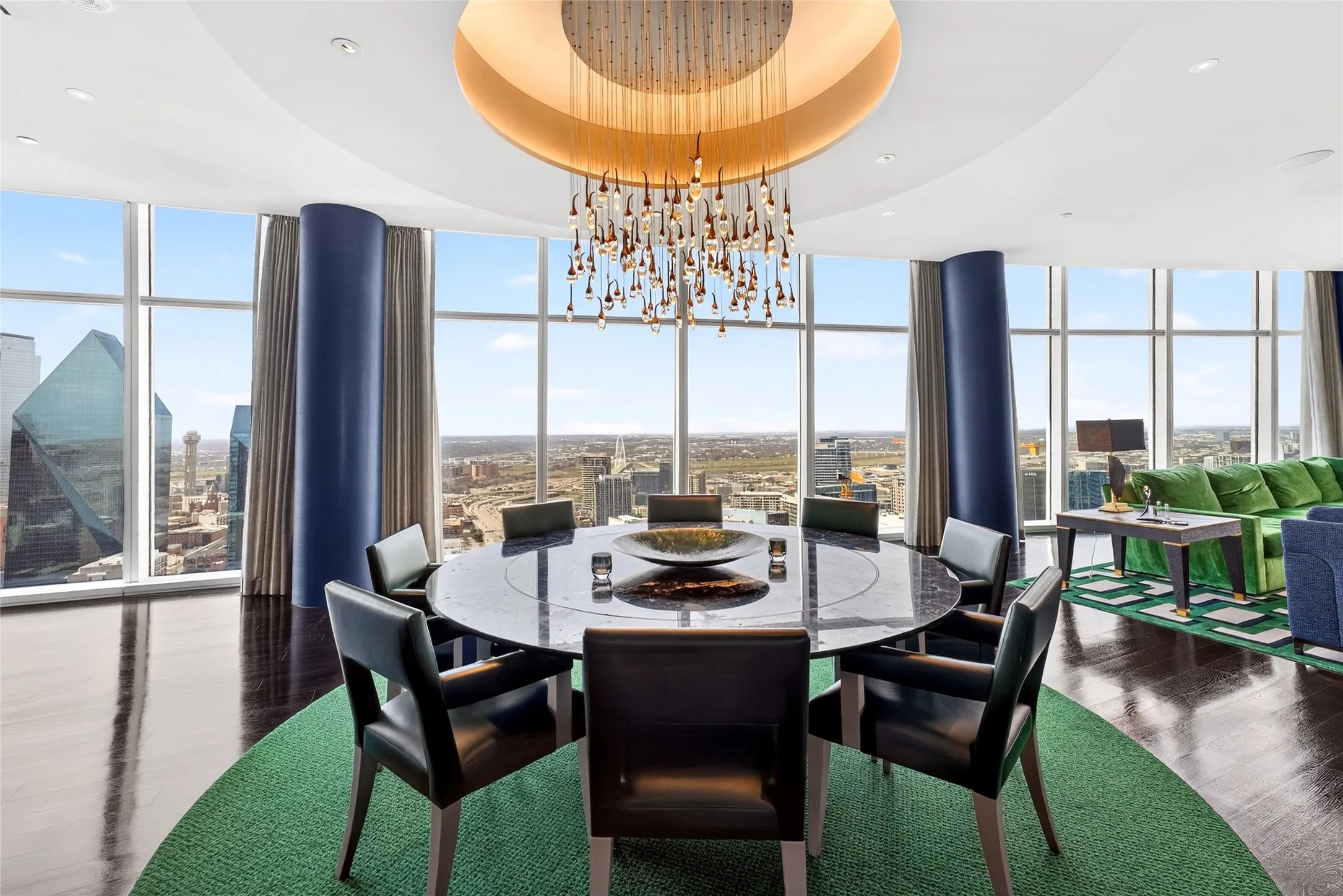 Condominium For Sale in Dallas County , 1918 Olive Street 3701, Dallas, Texas 75201, 3 Bedroom, 4 Bathroom, 4 Garage spaces, 4,681 Sqft, built in 2011, mls#21377170, Real Estate Agent in Dallas, Homes For Sale in Dallas county, Homes For Sale in Dallas, Realtor in Dallas Texas, Real Estate Brokerage Independent Realty Texas, Luminita Cordes Realtor