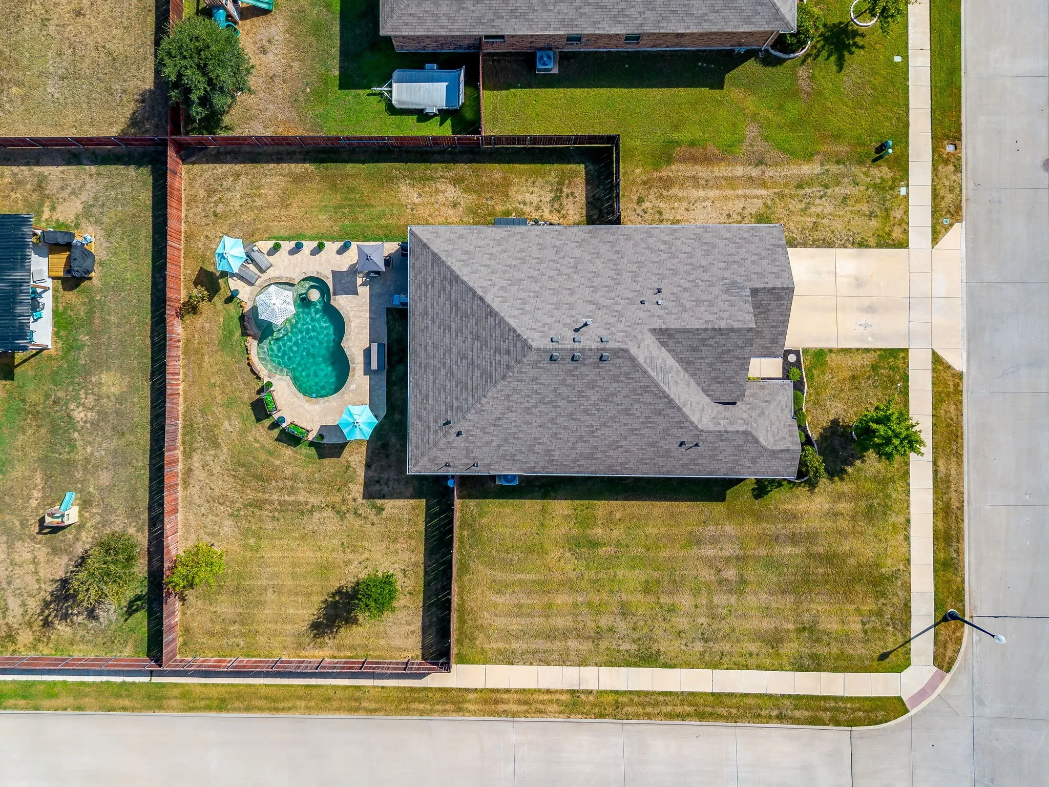 Single Family Residence For Sale in Tarrant County , 432 Windsail Lane, Azle, Texas 76020, 4 Bedroom, 2 Bathroom, 2 Garage spaces, 1,848 Sqft, built in 2019, mls#21384156, Real Estate Agent in Azle, Homes For Sale in Tarrant county, Homes For Sale in Azle, Realtor in Azle Texas, Real Estate Brokerage Independent Realty Texas, Luminita Cordes Realtor