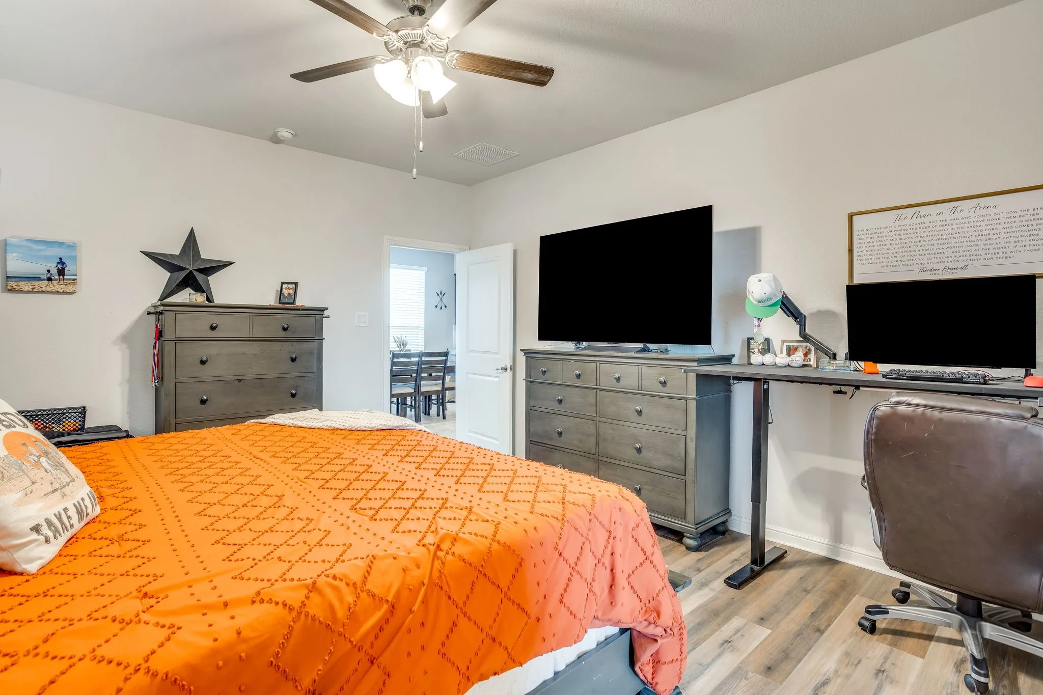 Single Family Residence For Sale in Tarrant County , 432 Windsail Lane, Azle, Texas 76020, 4 Bedroom, 2 Bathroom, 2 Garage spaces, 1,848 Sqft, built in 2019, mls#21384156, Real Estate Agent in Azle, Homes For Sale in Tarrant county, Homes For Sale in Azle, Realtor in Azle Texas, Real Estate Brokerage Independent Realty Texas, Luminita Cordes Realtor