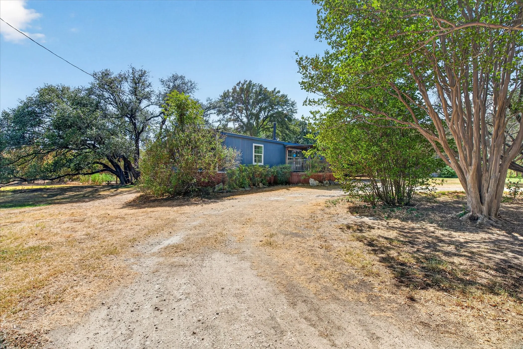 Mobile Home For Sale in Hood County , 2607 Williamson Road, Granbury, Texas 76048, 3 Bedroom, 2 Bathroom, 1 Garage spaces, 1,456 Sqft, built in 2003, mls#21388276, Real Estate Agent in Granbury, Homes For Sale in Hood county, Homes For Sale in Granbury, Realtor in Granbury Texas, Real Estate Brokerage Independent Realty Texas, Luminita Cordes Realtor