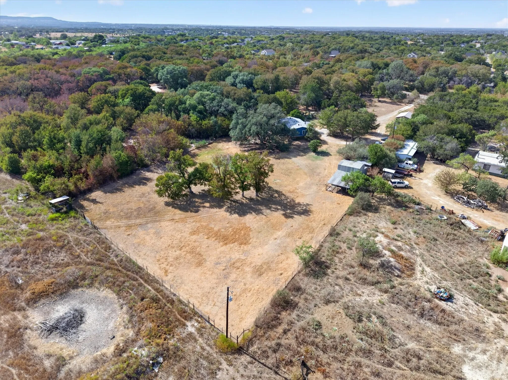Mobile Home For Sale in Hood County , 2607 Williamson Road, Granbury, Texas 76048, 3 Bedroom, 2 Bathroom, 1 Garage spaces, 1,456 Sqft, built in 2003, mls#21388276, Real Estate Agent in Granbury, Homes For Sale in Hood county, Homes For Sale in Granbury, Realtor in Granbury Texas, Real Estate Brokerage Independent Realty Texas, Luminita Cordes Realtor