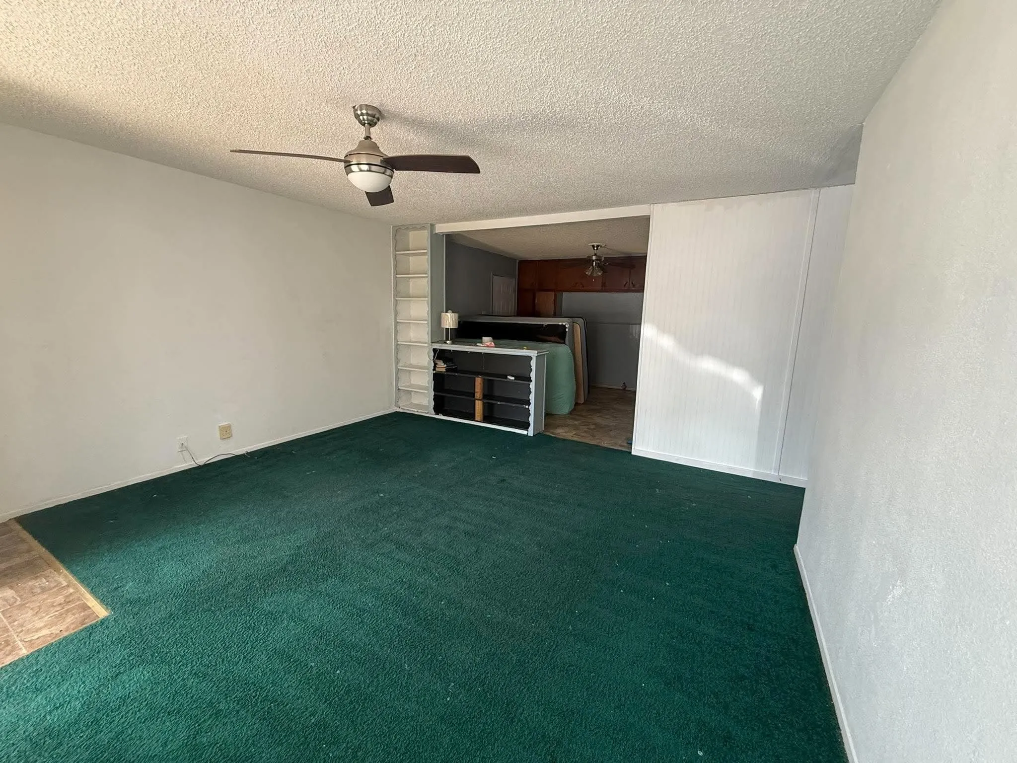 Single Family Residence For Sale in Grayson County , 1055 W Star Street, Denison, Texas 75020, 2 Bedroom, 1 Bathroom, Garage spaces, 840 Sqft, built in 1960, mls#21388976, Real Estate Agent in Denison, Homes For Sale in Grayson county, Homes For Sale in Denison, Realtor in Denison Texas, Real Estate Brokerage Independent Realty Texas, Luminita Cordes Realtor