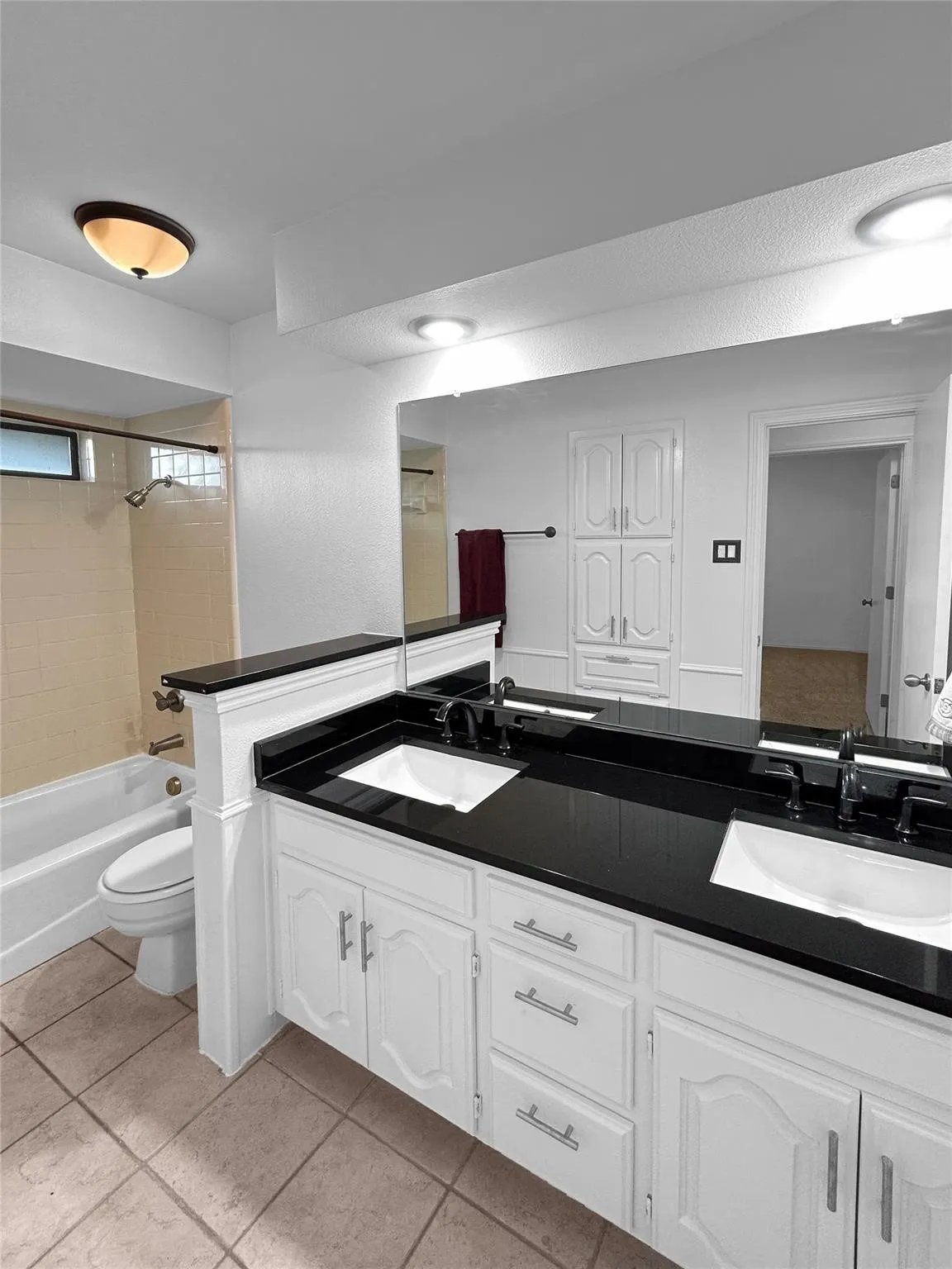 Single Family Residence For Rent in Denton County , 2409 Glen Morris Road, Carrollton, Texas 75007, 3 Bedroom, 3 Bathroom, 2 Garage spaces, 2,195 Sqft, built in 1983, mls#21388579, Real Estate Agent in Carrollton, Homes For Rent in Denton county, Homes For Rent in Carrollton, Realtor in Carrollton Texas, Real Estate Brokerage Independent Realty Texas, Luminita Cordes Realtor