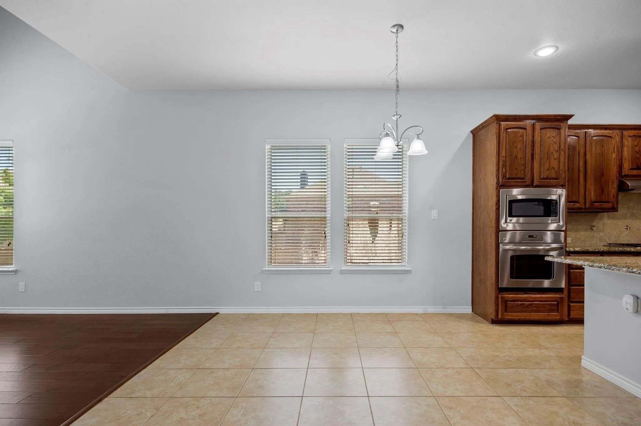 Single Family Residence For Rent in Collin County , 913 Lampassas Trail, Mc Kinney, Texas 75072, 4 Bedroom, 4 Bathroom, 2 Garage spaces, 2,749 Sqft, built in 2012, mls#21385743, Real Estate Agent in Mc Kinney, Homes For Rent in Collin county, Homes For Rent in Mc Kinney, Realtor in Mc Kinney Texas, Real Estate Brokerage Independent Realty Texas, Luminita Cordes Realtor
