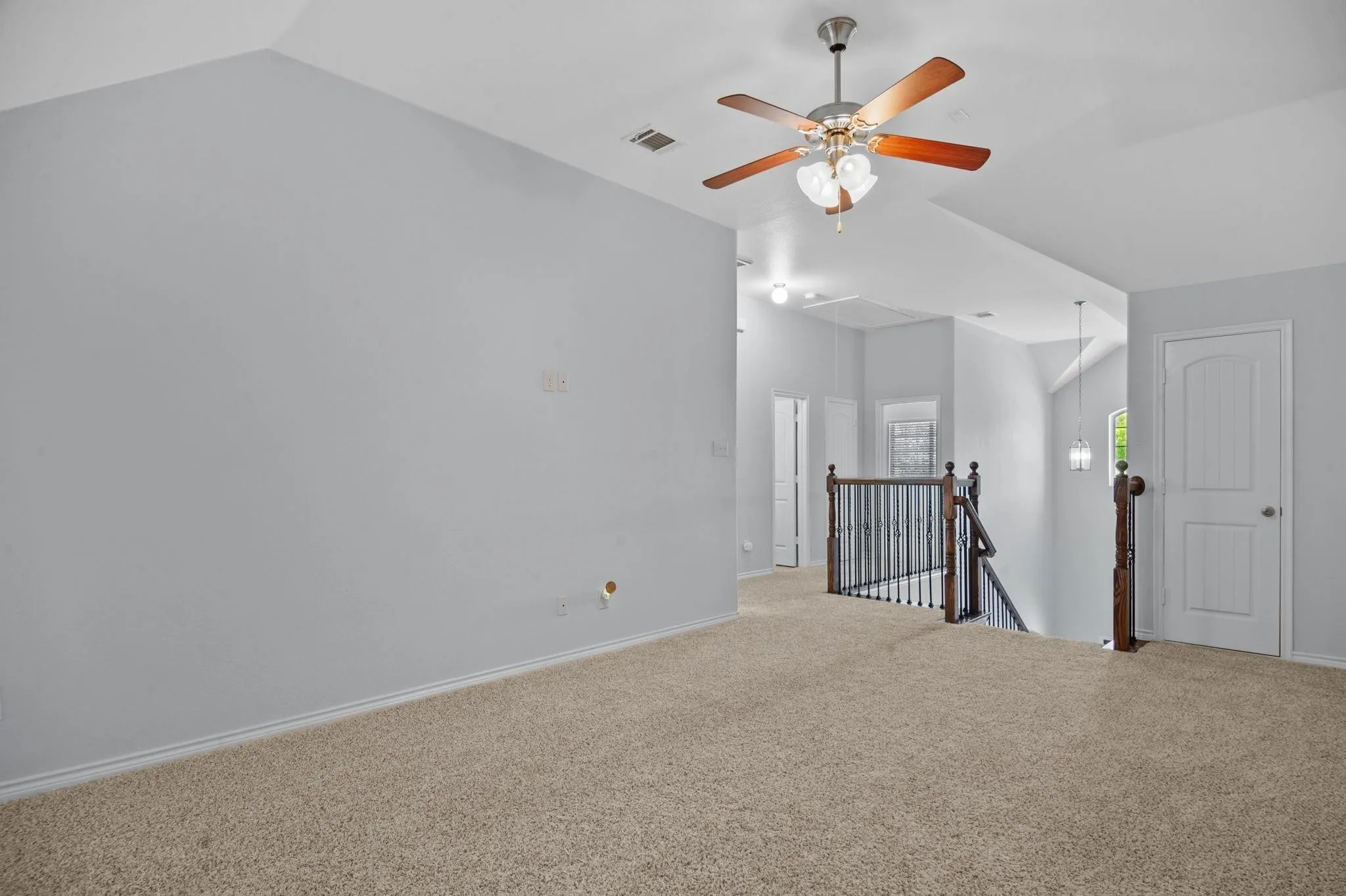 Single Family Residence For Rent in Collin County , 913 Lampassas Trail, Mc Kinney, Texas 75072, 4 Bedroom, 4 Bathroom, 2 Garage spaces, 2,749 Sqft, built in 2012, mls#21385743, Real Estate Agent in Mc Kinney, Homes For Rent in Collin county, Homes For Rent in Mc Kinney, Realtor in Mc Kinney Texas, Real Estate Brokerage Independent Realty Texas, Luminita Cordes Realtor