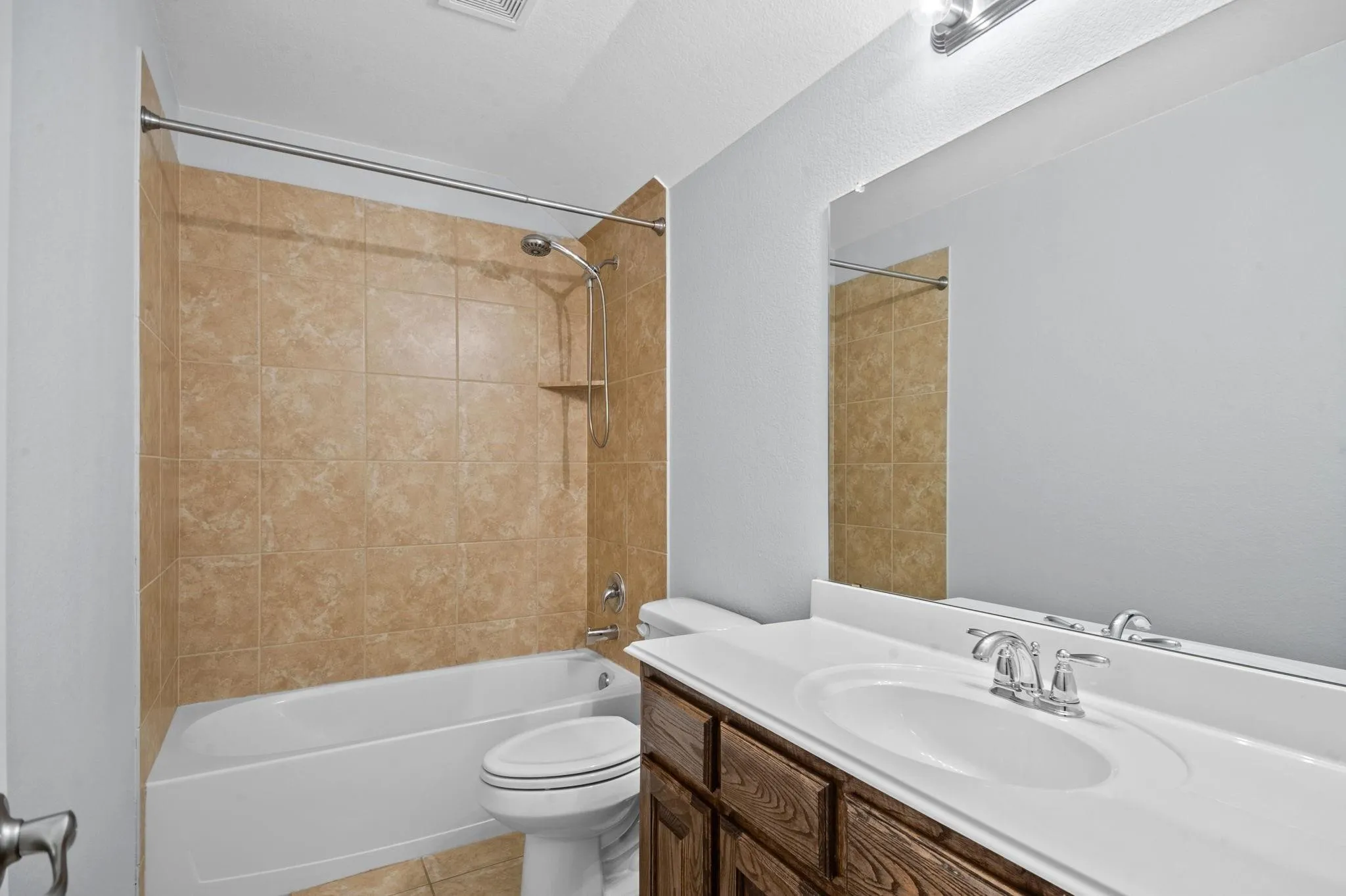 Single Family Residence For Rent in Collin County , 913 Lampassas Trail, Mc Kinney, Texas 75072, 4 Bedroom, 4 Bathroom, 2 Garage spaces, 2,749 Sqft, built in 2012, mls#21385743, Real Estate Agent in Mc Kinney, Homes For Rent in Collin county, Homes For Rent in Mc Kinney, Realtor in Mc Kinney Texas, Real Estate Brokerage Independent Realty Texas, Luminita Cordes Realtor
