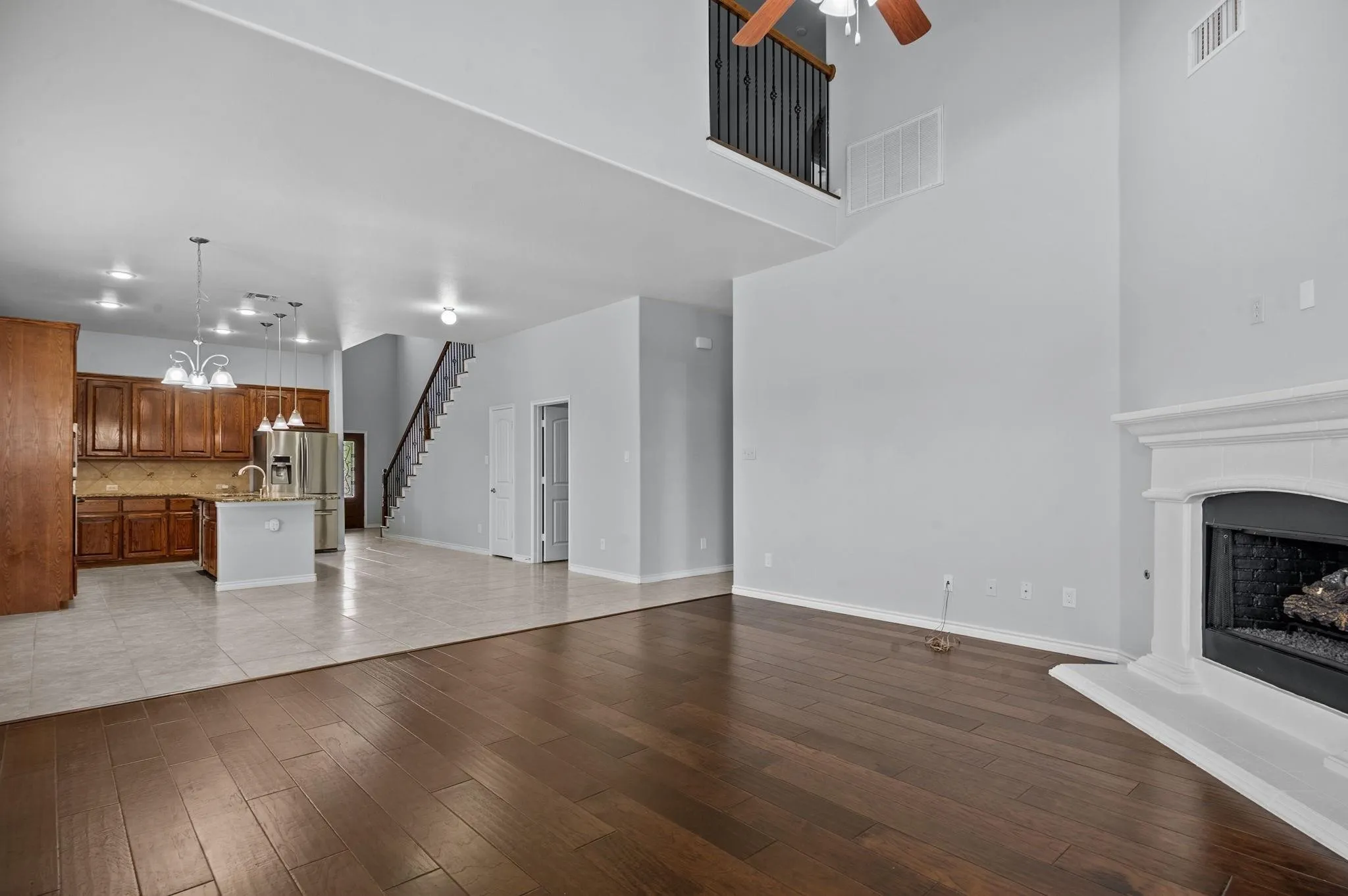 Single Family Residence For Rent in Collin County , 913 Lampassas Trail, Mc Kinney, Texas 75072, 4 Bedroom, 4 Bathroom, 2 Garage spaces, 2,749 Sqft, built in 2012, mls#21385743, Real Estate Agent in Mc Kinney, Homes For Rent in Collin county, Homes For Rent in Mc Kinney, Realtor in Mc Kinney Texas, Real Estate Brokerage Independent Realty Texas, Luminita Cordes Realtor