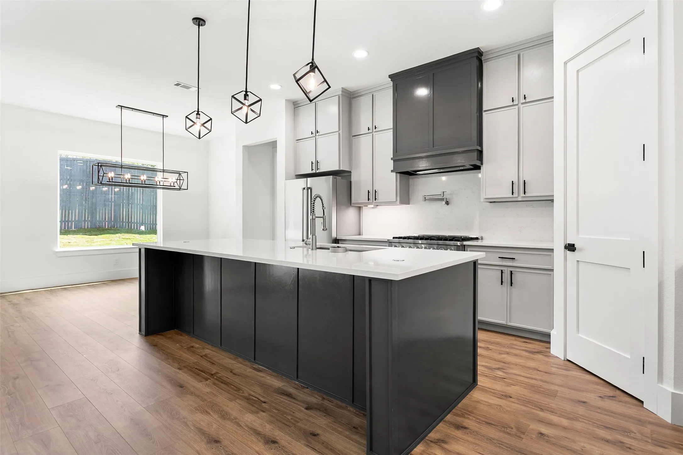 Single Family Residence For Sale in Tarrant County , 205 Familia Court, Azle, Texas 76020, 4 Bedroom, 3 Bathroom, 2 Garage spaces, 3,080 Sqft, built in 2026, mls#21388138, Real Estate Agent in Azle, Homes For Sale in Tarrant county, Homes For Sale in Azle, Realtor in Azle Texas, Real Estate Brokerage Independent Realty Texas, Luminita Cordes Realtor