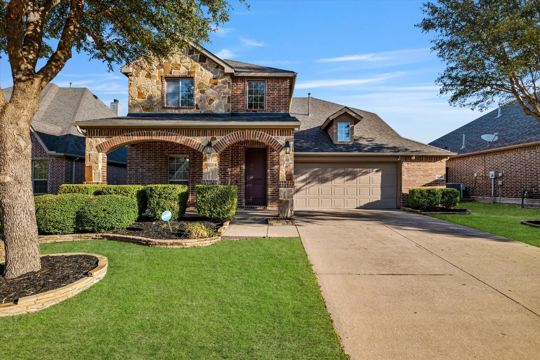 Single Family Residence For Sale in Collin County , 9626 Lance Drive, Frisco, Texas 75035, 4 Bedroom, 4 Bathroom, 2 Garage spaces, 3,024 Sqft, built in 2011, mls#21387340, Real Estate Agent in Frisco, Homes For Sale in Collin county, Homes For Sale in Frisco, Realtor in Frisco Texas, Real Estate Brokerage Independent Realty Texas, Luminita Cordes Realtor