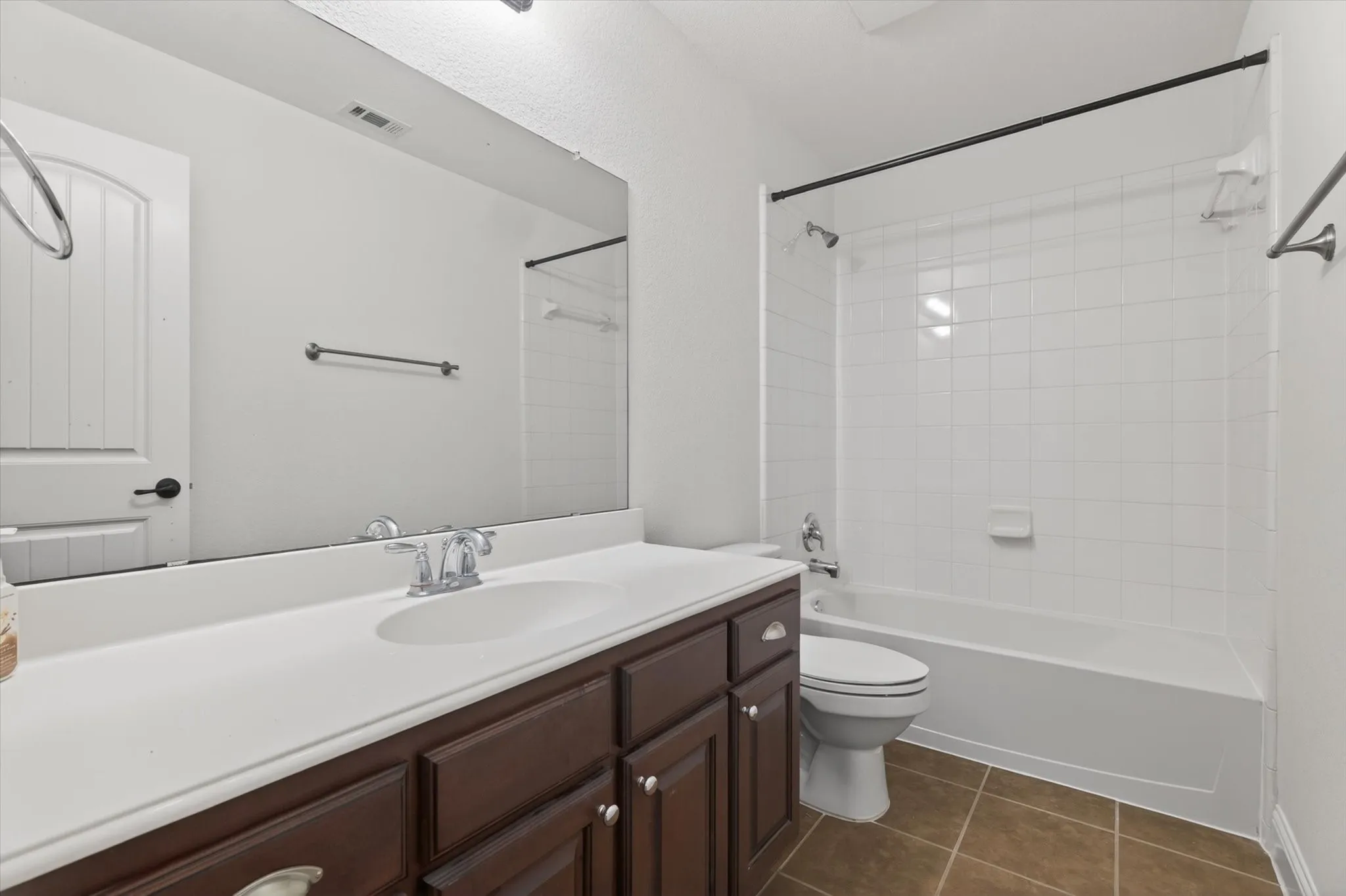 Single Family Residence For Sale in Collin County , 9626 Lance Drive, Frisco, Texas 75035, 4 Bedroom, 4 Bathroom, 2 Garage spaces, 3,024 Sqft, built in 2011, mls#21387340, Real Estate Agent in Frisco, Homes For Sale in Collin county, Homes For Sale in Frisco, Realtor in Frisco Texas, Real Estate Brokerage Independent Realty Texas, Luminita Cordes Realtor