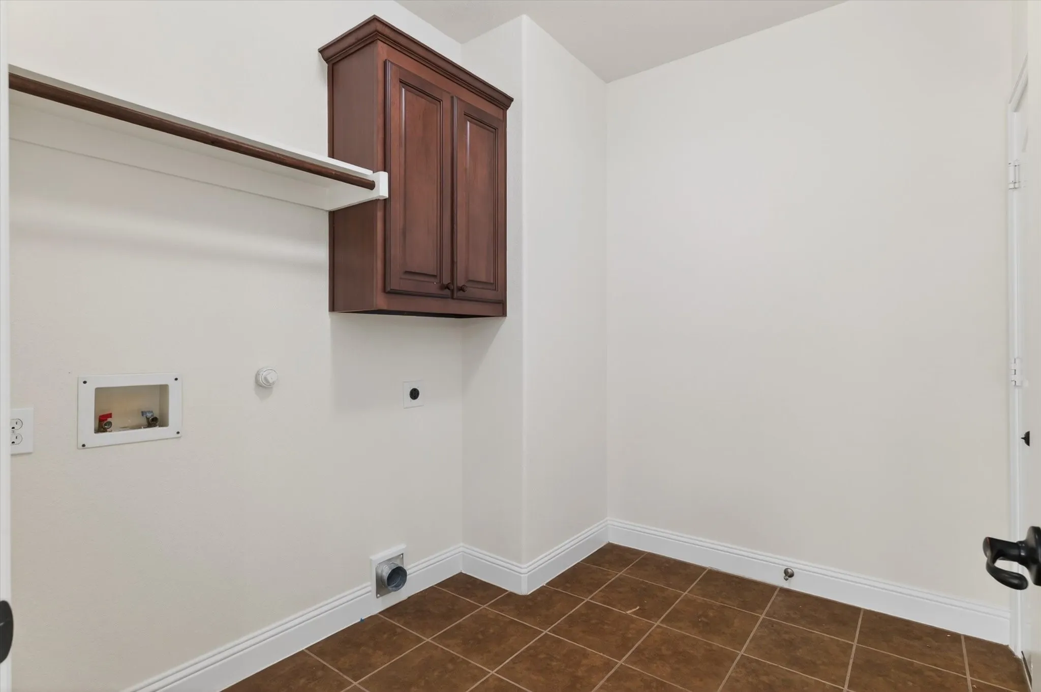 Single Family Residence For Sale in Collin County , 9626 Lance Drive, Frisco, Texas 75035, 4 Bedroom, 4 Bathroom, 2 Garage spaces, 3,024 Sqft, built in 2011, mls#21387340, Real Estate Agent in Frisco, Homes For Sale in Collin county, Homes For Sale in Frisco, Realtor in Frisco Texas, Real Estate Brokerage Independent Realty Texas, Luminita Cordes Realtor