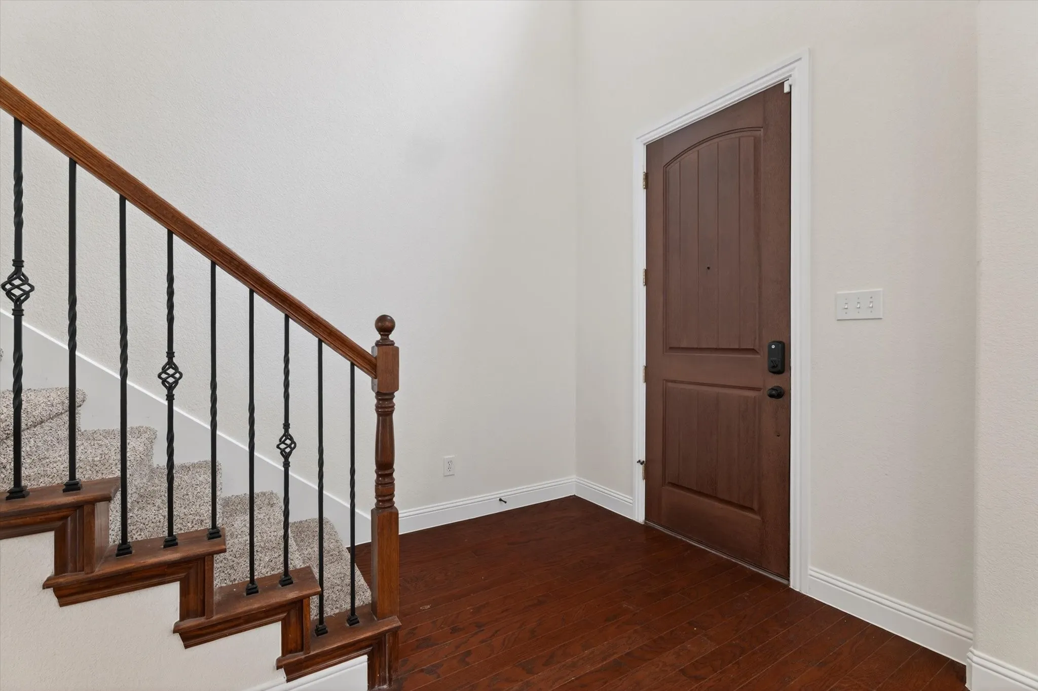 Single Family Residence For Sale in Collin County , 9626 Lance Drive, Frisco, Texas 75035, 4 Bedroom, 4 Bathroom, 2 Garage spaces, 3,024 Sqft, built in 2011, mls#21387340, Real Estate Agent in Frisco, Homes For Sale in Collin county, Homes For Sale in Frisco, Realtor in Frisco Texas, Real Estate Brokerage Independent Realty Texas, Luminita Cordes Realtor