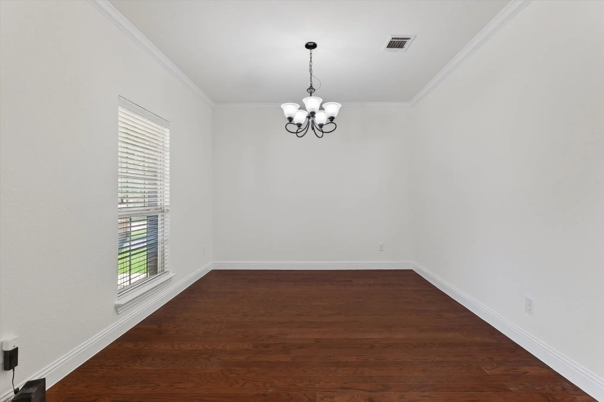 Single Family Residence For Sale in Collin County , 9626 Lance Drive, Frisco, Texas 75035, 4 Bedroom, 4 Bathroom, 2 Garage spaces, 3,024 Sqft, built in 2011, mls#21387340, Real Estate Agent in Frisco, Homes For Sale in Collin county, Homes For Sale in Frisco, Realtor in Frisco Texas, Real Estate Brokerage Independent Realty Texas, Luminita Cordes Realtor