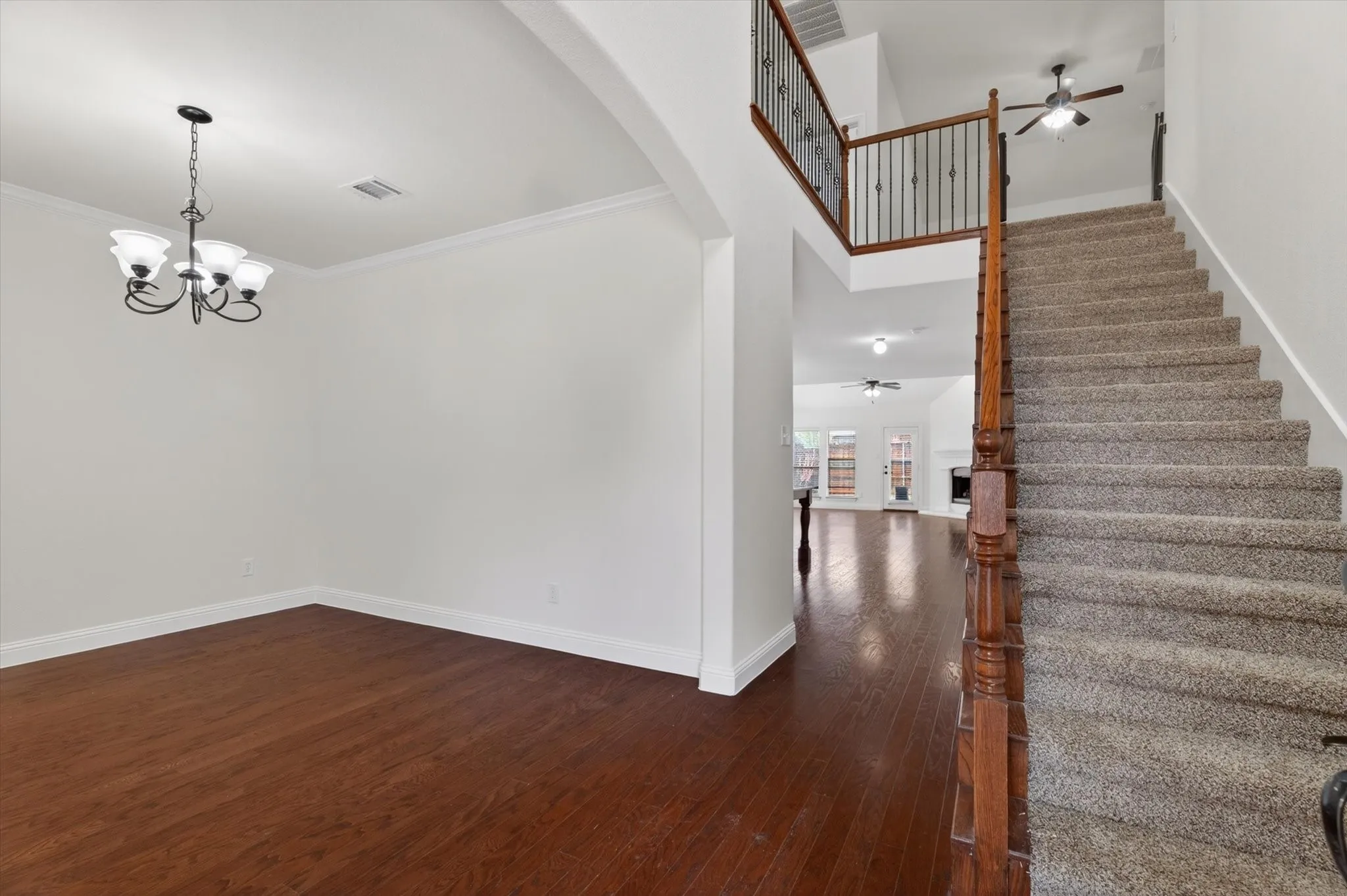 Single Family Residence For Sale in Collin County , 9626 Lance Drive, Frisco, Texas 75035, 4 Bedroom, 4 Bathroom, 2 Garage spaces, 3,024 Sqft, built in 2011, mls#21387340, Real Estate Agent in Frisco, Homes For Sale in Collin county, Homes For Sale in Frisco, Realtor in Frisco Texas, Real Estate Brokerage Independent Realty Texas, Luminita Cordes Realtor