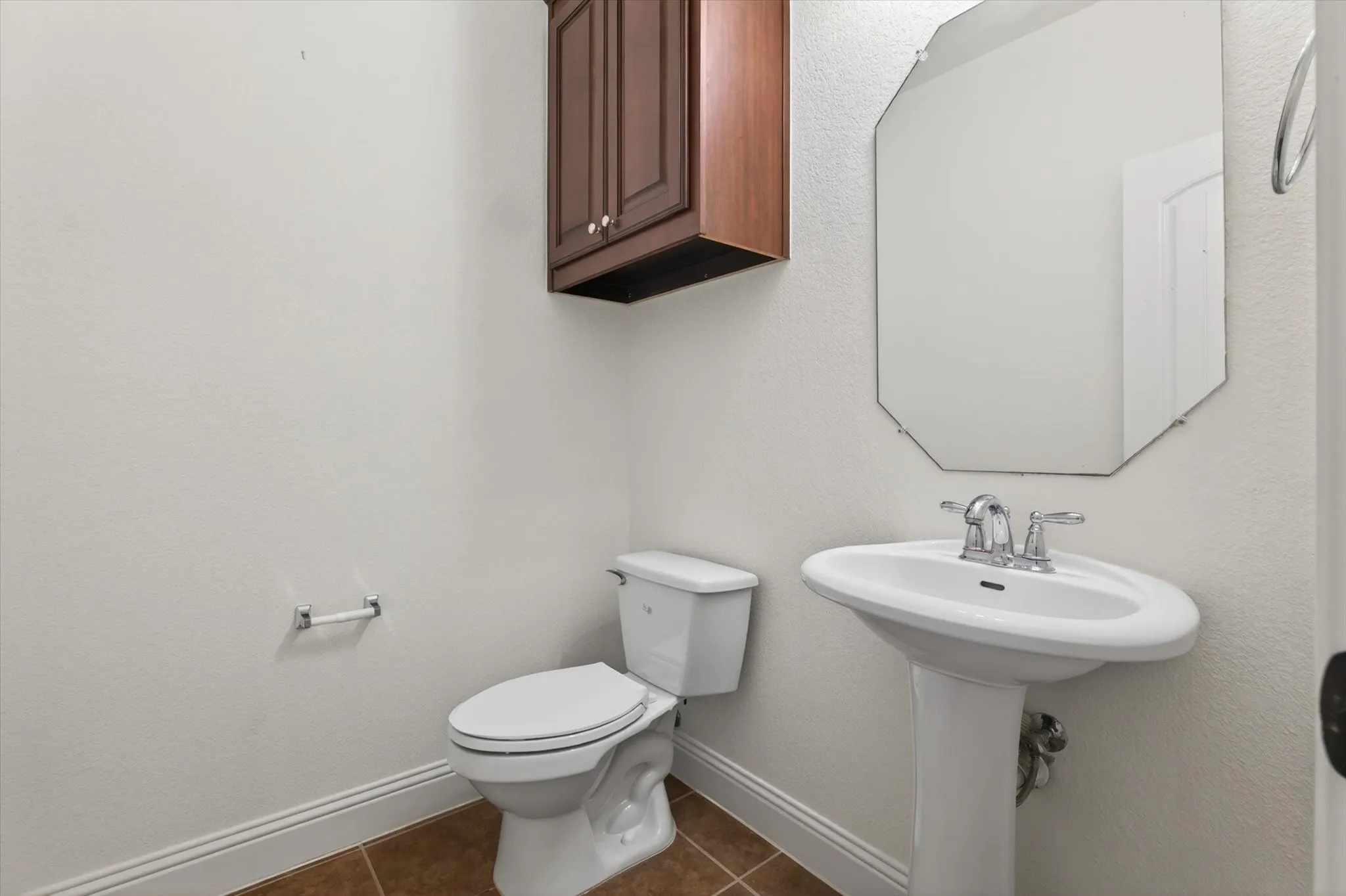 Single Family Residence For Sale in Collin County , 9626 Lance Drive, Frisco, Texas 75035, 4 Bedroom, 4 Bathroom, 2 Garage spaces, 3,024 Sqft, built in 2011, mls#21387340, Real Estate Agent in Frisco, Homes For Sale in Collin county, Homes For Sale in Frisco, Realtor in Frisco Texas, Real Estate Brokerage Independent Realty Texas, Luminita Cordes Realtor
