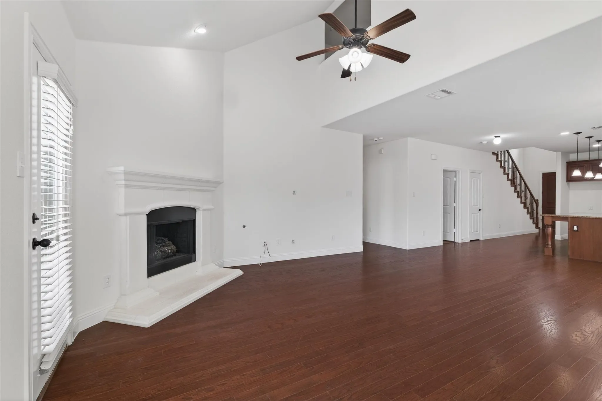 Single Family Residence For Sale in Collin County , 9626 Lance Drive, Frisco, Texas 75035, 4 Bedroom, 4 Bathroom, 2 Garage spaces, 3,024 Sqft, built in 2011, mls#21387340, Real Estate Agent in Frisco, Homes For Sale in Collin county, Homes For Sale in Frisco, Realtor in Frisco Texas, Real Estate Brokerage Independent Realty Texas, Luminita Cordes Realtor
