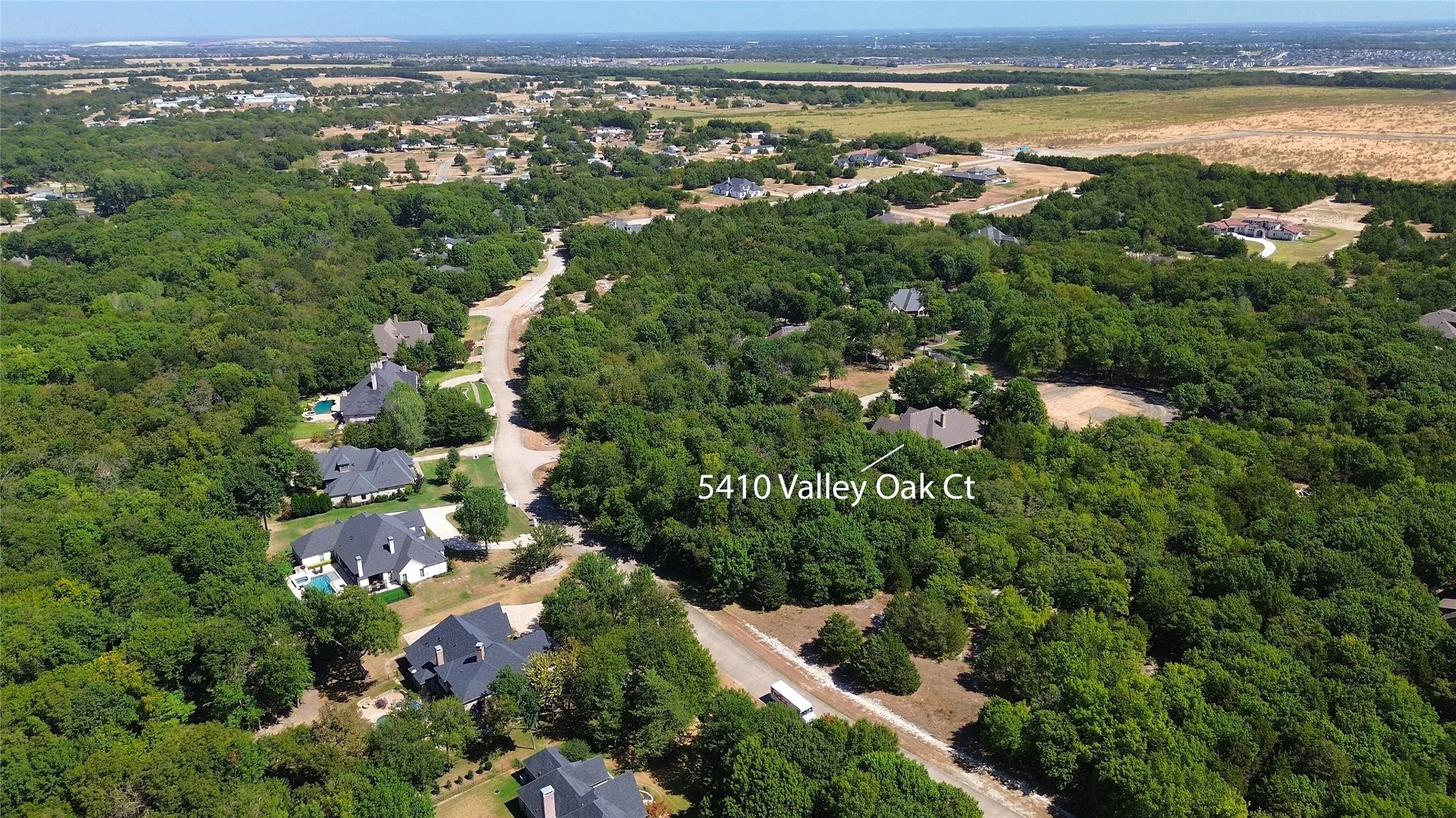 Single Family Residence For Sale in Collin County , 5410 Valley Oak Court, Mc Kinney, Texas 75071, 3 Bedroom, 4 Bathroom, 3 Garage spaces, 3,326 Sqft, built in 2011, mls#21384006, Real Estate Agent in Mc Kinney, Homes For Sale in Collin county, Homes For Sale in Mc Kinney, Realtor in Mc Kinney Texas, Real Estate Brokerage Independent Realty Texas, Luminita Cordes Realtor