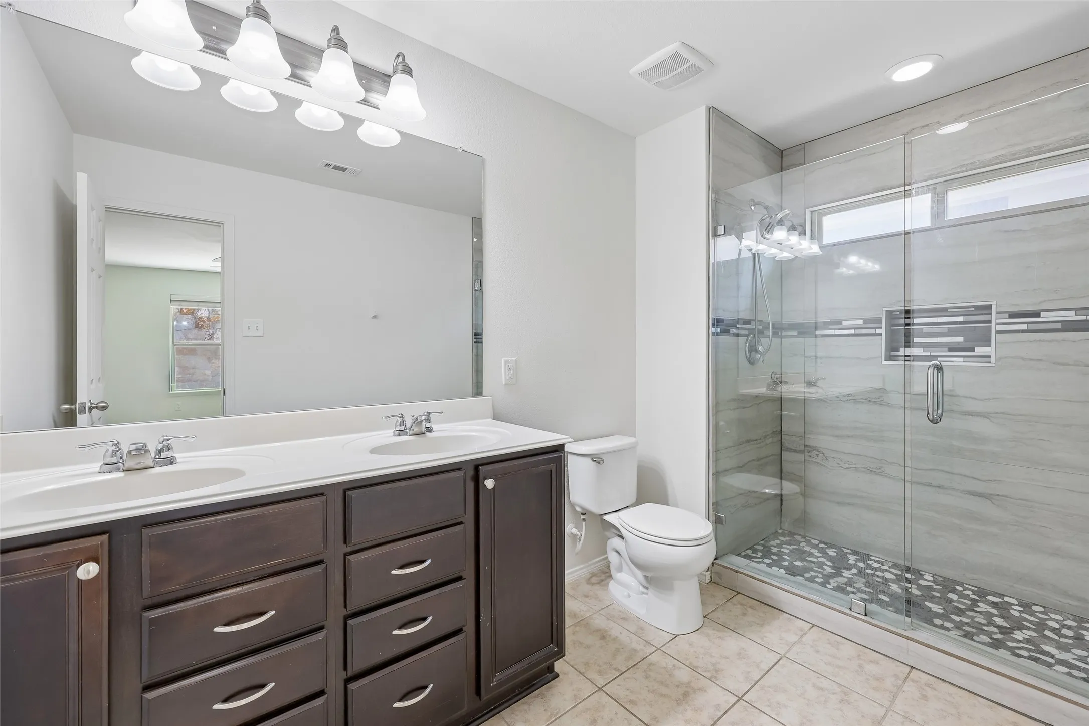 Single Family Residence For Sale in Tarrant County , 908 Blackberry Trail, Fort Worth, Texas 76120, 3 Bedroom, 2 Bathroom, 2 Garage spaces, 1,798 Sqft, built in 2013, mls#21388262, Real Estate Agent in Fort Worth, Homes For Sale in Tarrant county, Homes For Sale in Fort Worth, Realtor in Fort Worth Texas, Real Estate Brokerage Independent Realty Texas, Luminita Cordes Realtor