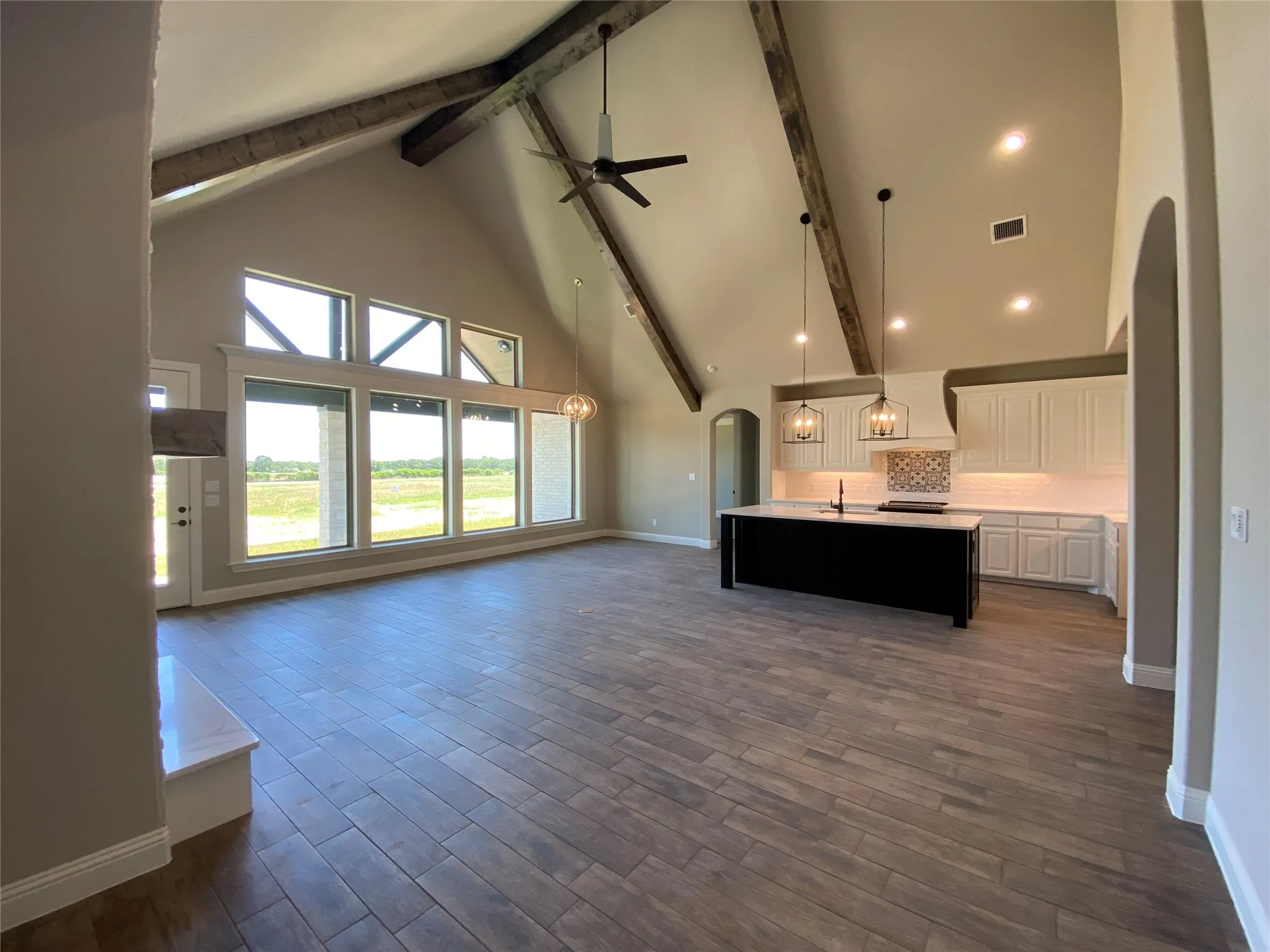 Single Family Residence For Rent in Hood County , 592 Lydia Lane, Granbury, Texas 76049, 4 Bedroom, 2 Bathroom, 2 Garage spaces, 2,832 Sqft, built in 2020, mls#21388972, Real Estate Agent in Granbury, Homes For Rent in Hood county, Homes For Rent in Granbury, Realtor in Granbury Texas, Real Estate Brokerage Independent Realty Texas, Luminita Cordes Realtor