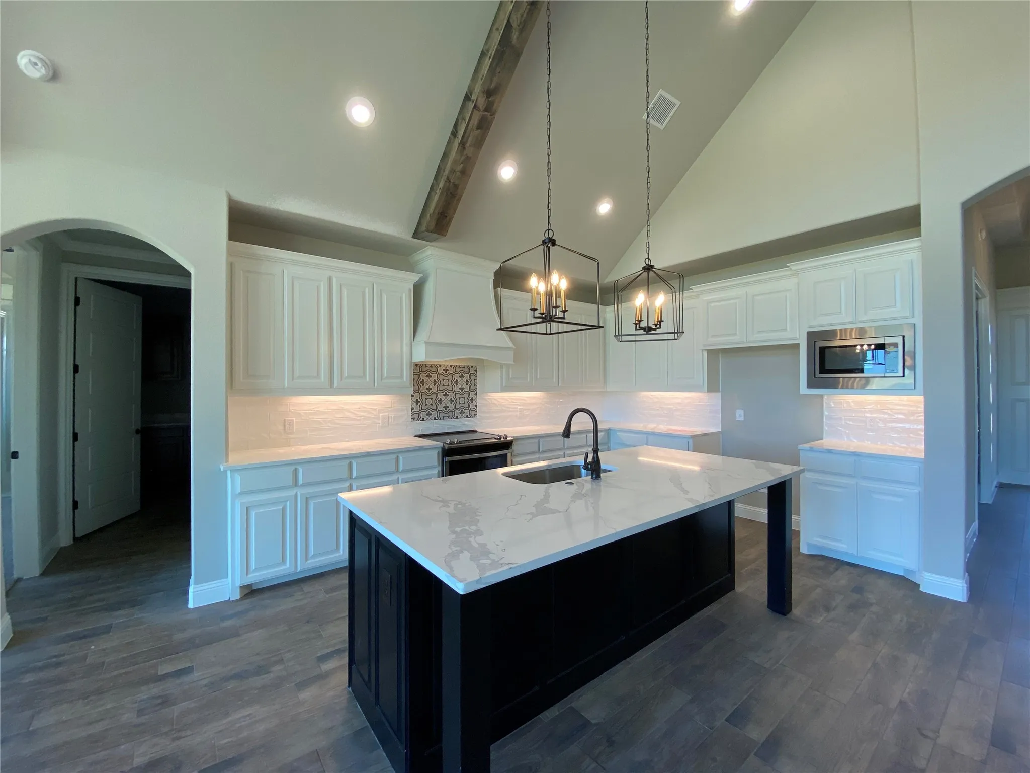 Single Family Residence For Rent in Hood County , 592 Lydia Lane, Granbury, Texas 76049, 4 Bedroom, 2 Bathroom, 2 Garage spaces, 2,832 Sqft, built in 2020, mls#21388972, Real Estate Agent in Granbury, Homes For Rent in Hood county, Homes For Rent in Granbury, Realtor in Granbury Texas, Real Estate Brokerage Independent Realty Texas, Luminita Cordes Realtor