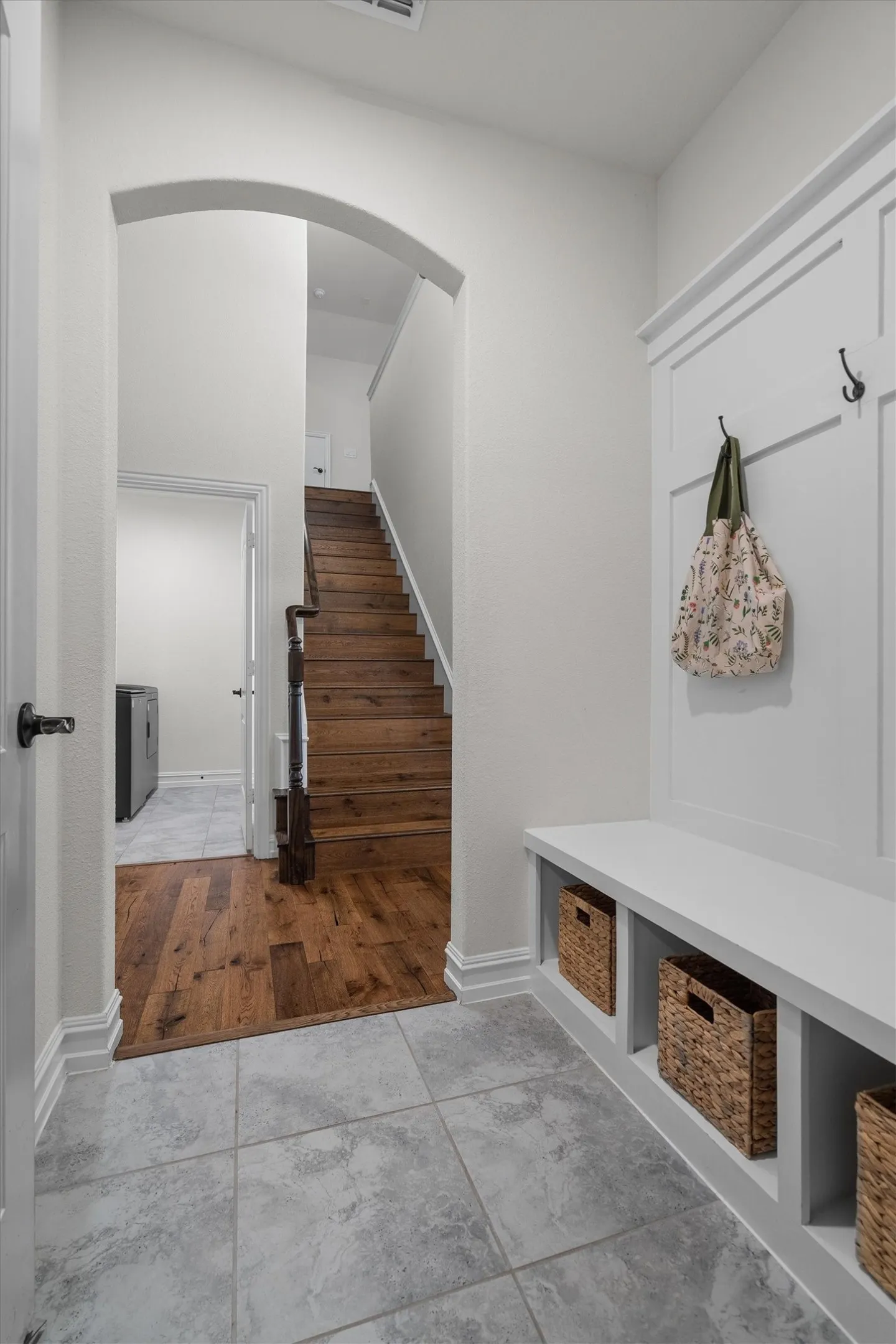Single Family Residence For Sale in Denton County , 6513 Cedarhurst Court, Denton, Texas 76226, 3 Bedroom, 3 Bathroom, Garage spaces, 2,648 Sqft, built in 2019, mls#21387493, Real Estate Agent in Denton, Homes For Sale in Denton county, Homes For Sale in Denton, Realtor in Denton Texas, Real Estate Brokerage Independent Realty Texas, Luminita Cordes Realtor