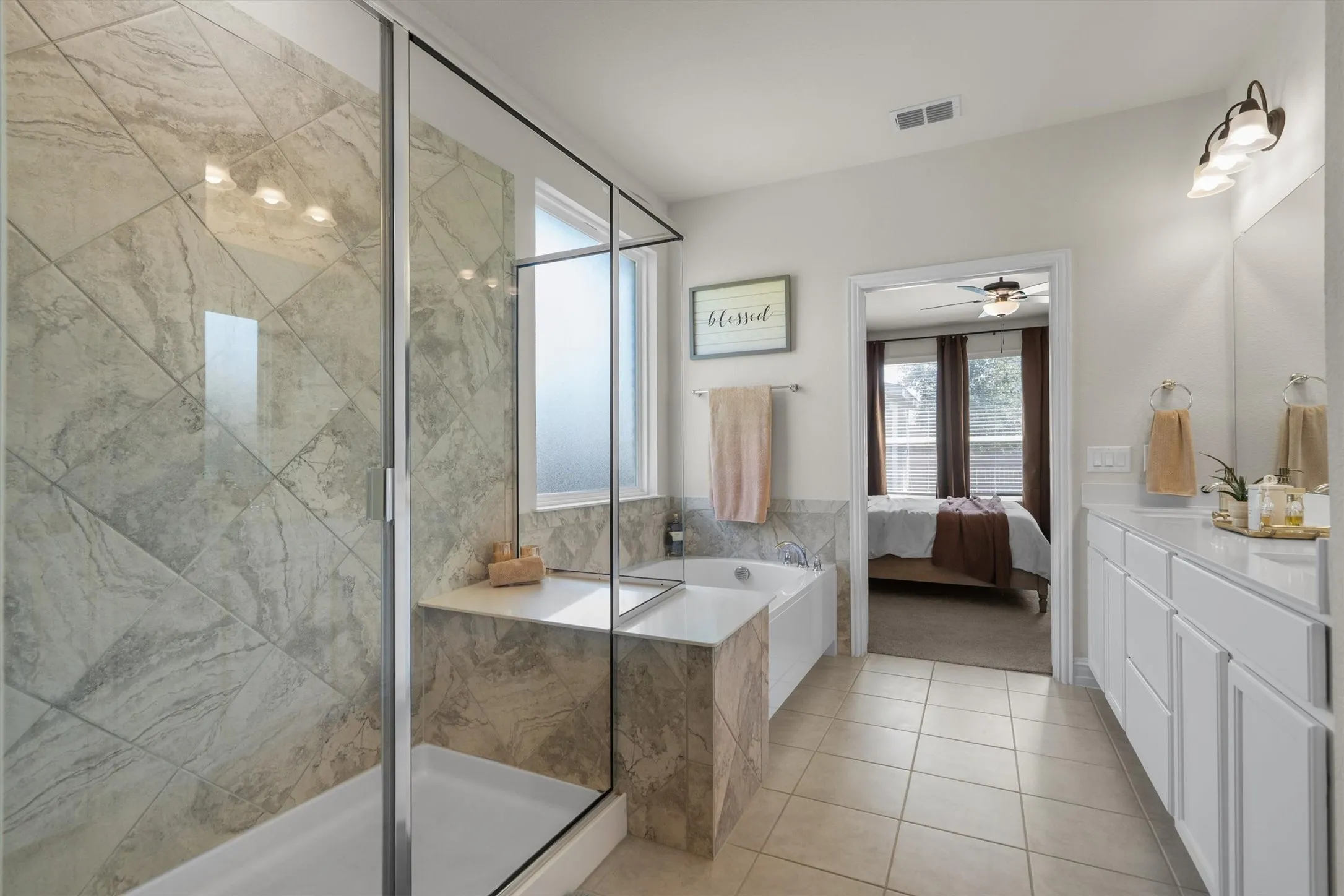 Single Family Residence For Sale in Denton County , 6513 Cedarhurst Court, Denton, Texas 76226, 3 Bedroom, 3 Bathroom, Garage spaces, 2,648 Sqft, built in 2019, mls#21387493, Real Estate Agent in Denton, Homes For Sale in Denton county, Homes For Sale in Denton, Realtor in Denton Texas, Real Estate Brokerage Independent Realty Texas, Luminita Cordes Realtor