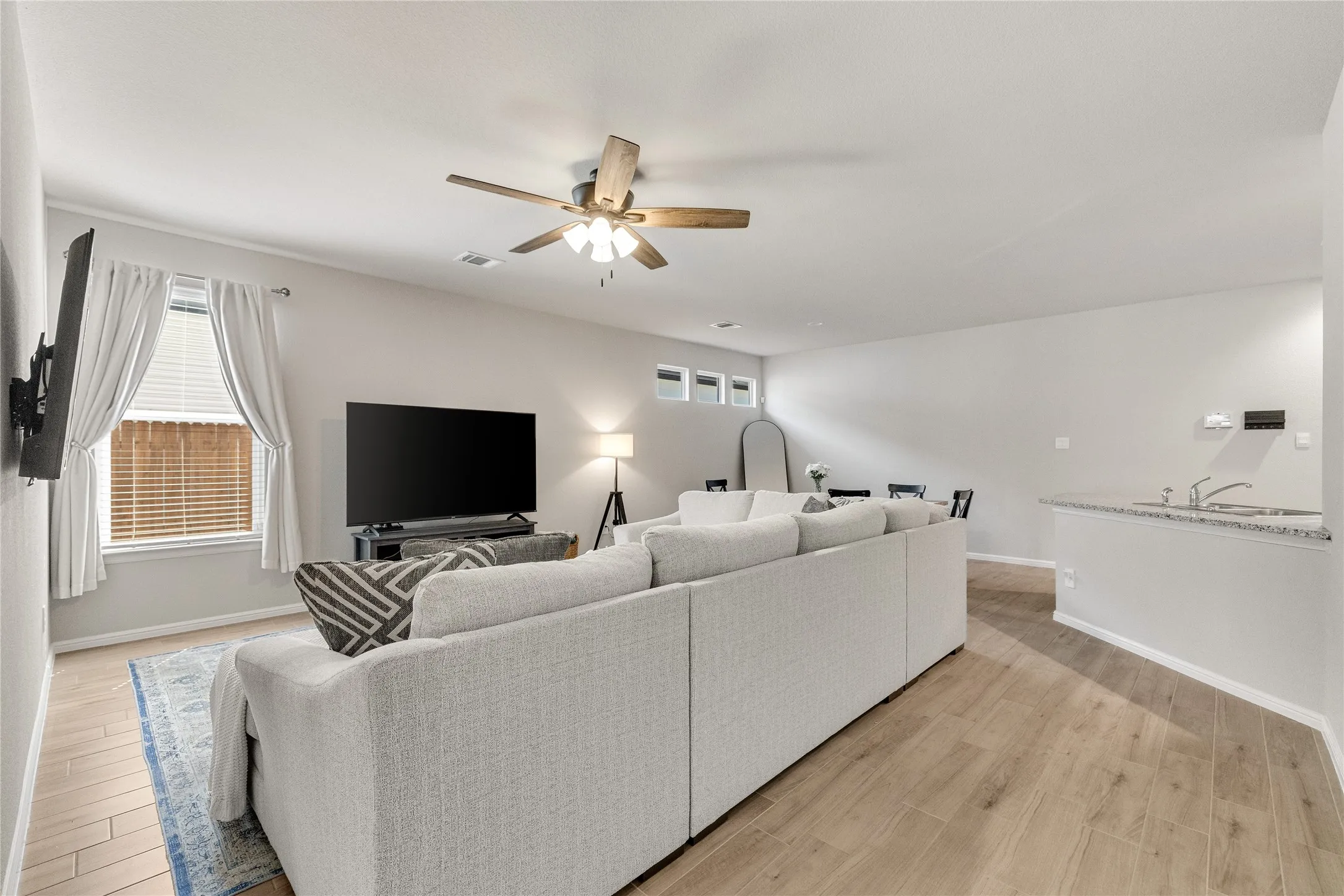 Single Family Residence For Sale in Tarrant County , 6729 Windfall Drive, Fort Worth, Texas 76135, 3 Bedroom, 2 Bathroom, 2 Garage spaces, 1,628 Sqft, built in 2024, mls#21377611, Real Estate Agent in Fort Worth, Homes For Sale in Tarrant county, Homes For Sale in Fort Worth, Realtor in Fort Worth Texas, Real Estate Brokerage Independent Realty Texas, Luminita Cordes Realtor