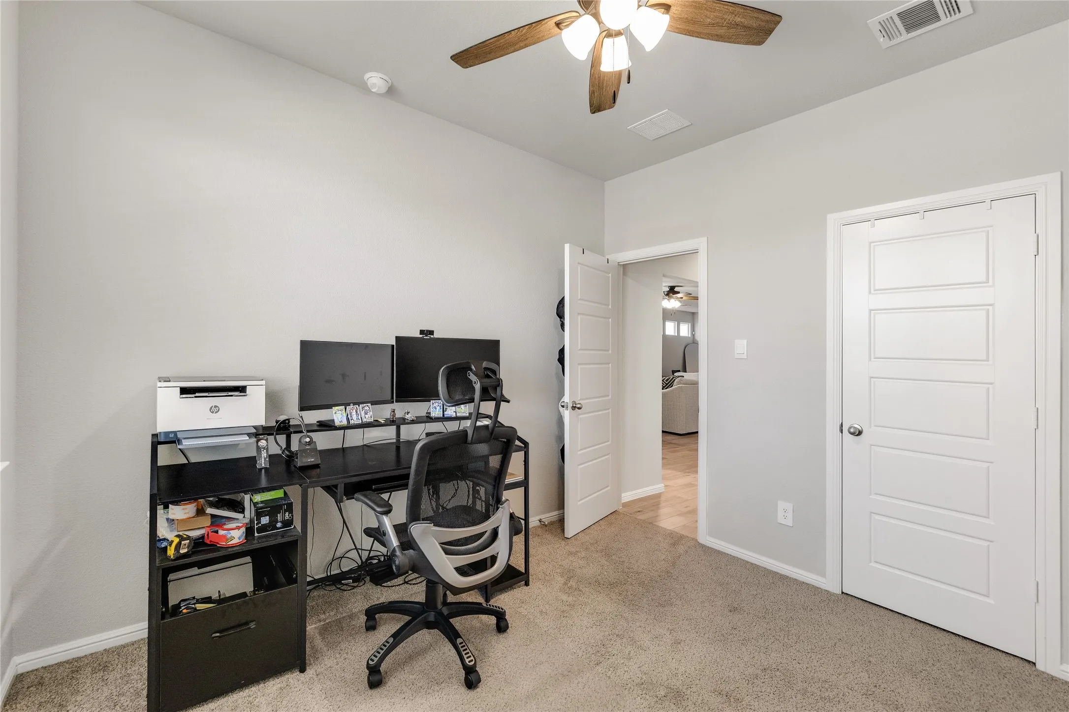 Single Family Residence For Sale in Tarrant County , 6729 Windfall Drive, Fort Worth, Texas 76135, 3 Bedroom, 2 Bathroom, 2 Garage spaces, 1,628 Sqft, built in 2024, mls#21377611, Real Estate Agent in Fort Worth, Homes For Sale in Tarrant county, Homes For Sale in Fort Worth, Realtor in Fort Worth Texas, Real Estate Brokerage Independent Realty Texas, Luminita Cordes Realtor