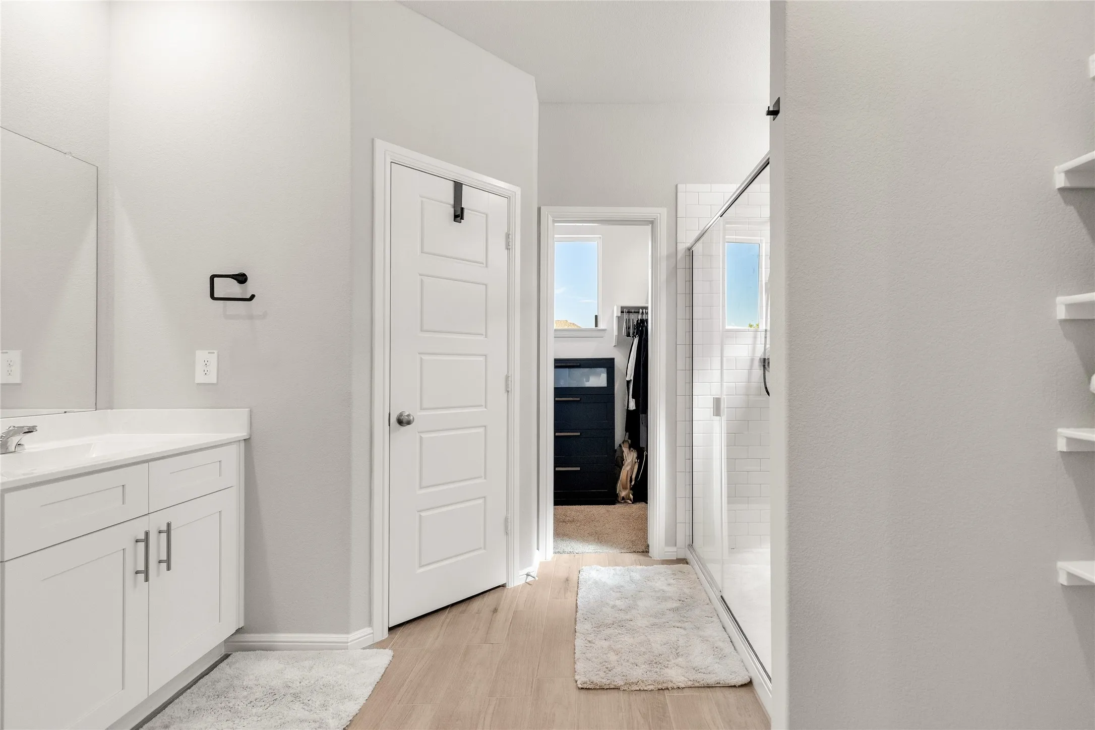 Single Family Residence For Sale in Tarrant County , 6729 Windfall Drive, Fort Worth, Texas 76135, 3 Bedroom, 2 Bathroom, 2 Garage spaces, 1,628 Sqft, built in 2024, mls#21377611, Real Estate Agent in Fort Worth, Homes For Sale in Tarrant county, Homes For Sale in Fort Worth, Realtor in Fort Worth Texas, Real Estate Brokerage Independent Realty Texas, Luminita Cordes Realtor