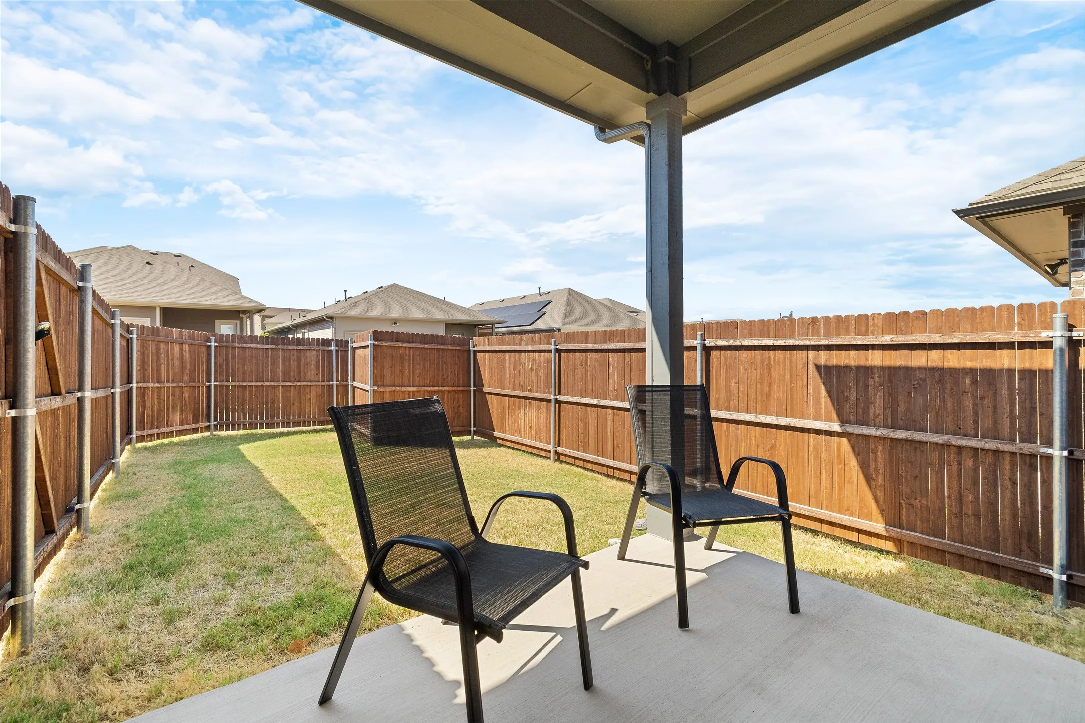 Single Family Residence For Sale in Tarrant County , 6729 Windfall Drive, Fort Worth, Texas 76135, 3 Bedroom, 2 Bathroom, 2 Garage spaces, 1,628 Sqft, built in 2024, mls#21377611, Real Estate Agent in Fort Worth, Homes For Sale in Tarrant county, Homes For Sale in Fort Worth, Realtor in Fort Worth Texas, Real Estate Brokerage Independent Realty Texas, Luminita Cordes Realtor