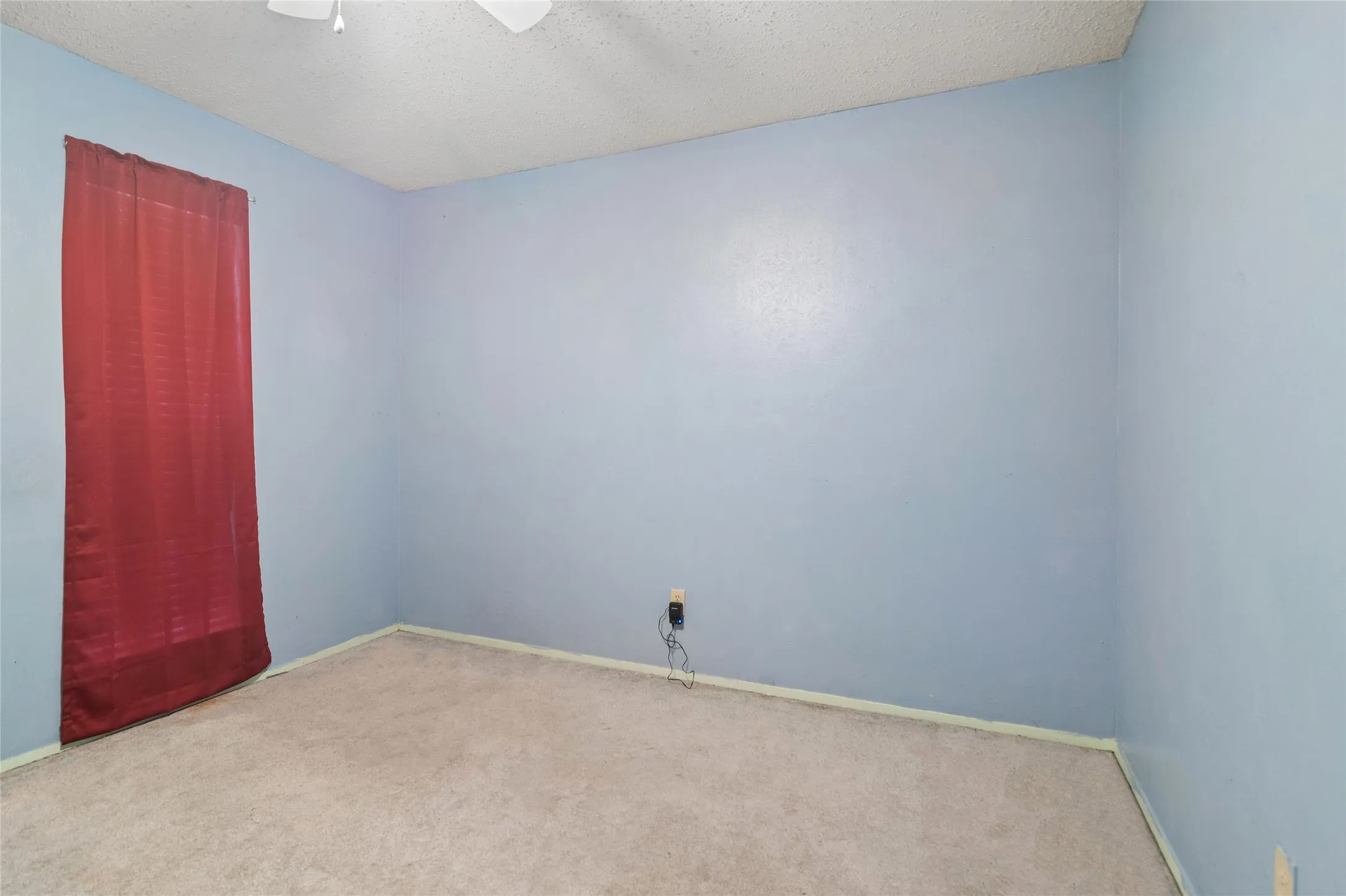 Single Family Residence For Sale in Dallas County , 2108 Pearl Lane, Irving, Texas 75060, 3 Bedroom, 2 Bathroom, 2 Garage spaces, 1,385 Sqft, built in 1971, mls#21388998, Real Estate Agent in Irving, Homes For Sale in Dallas county, Homes For Sale in Irving, Realtor in Irving Texas, Real Estate Brokerage Independent Realty Texas, Luminita Cordes Realtor