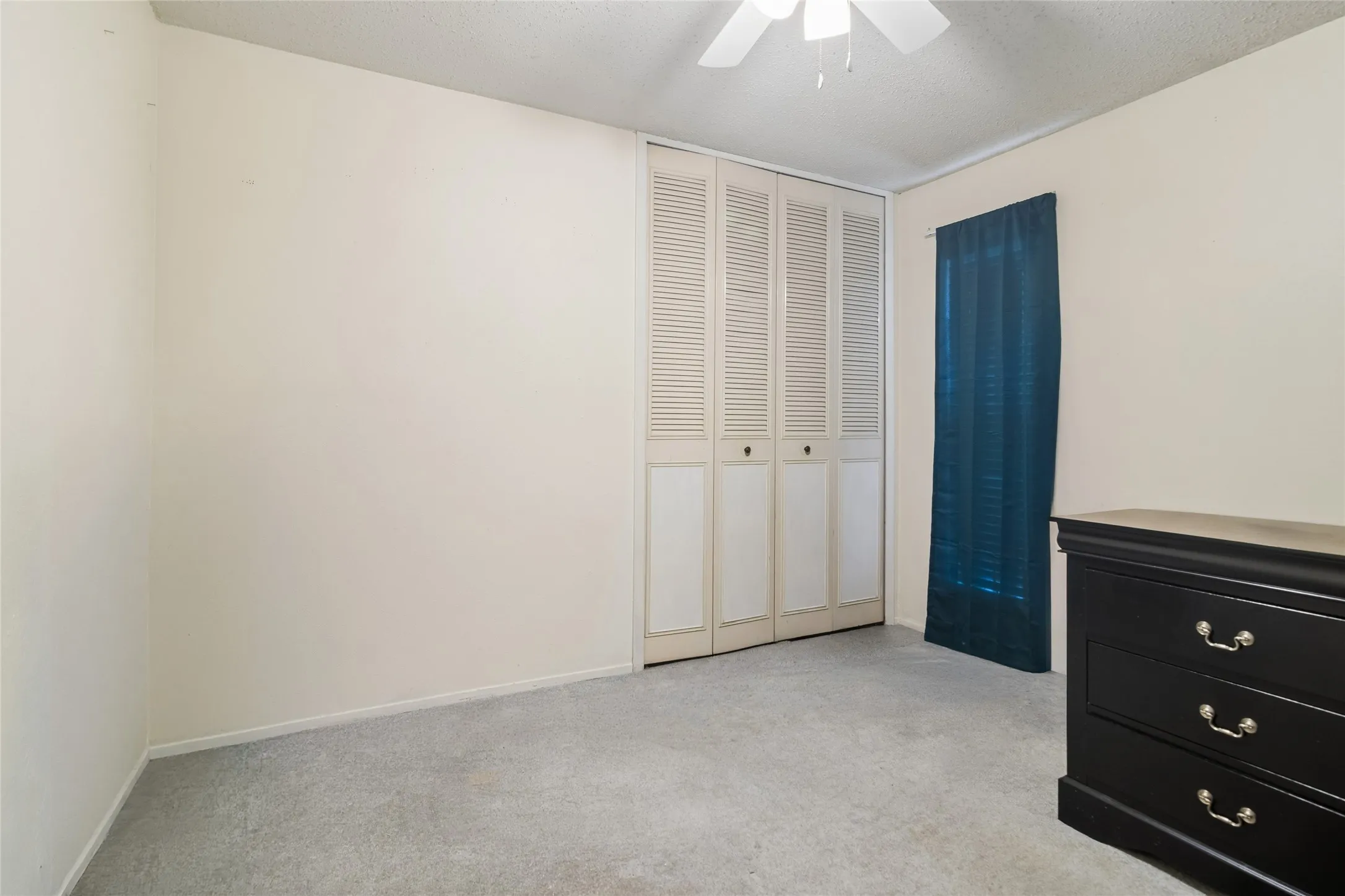 Single Family Residence For Sale in Dallas County , 2108 Pearl Lane, Irving, Texas 75060, 3 Bedroom, 2 Bathroom, 2 Garage spaces, 1,385 Sqft, built in 1971, mls#21388998, Real Estate Agent in Irving, Homes For Sale in Dallas county, Homes For Sale in Irving, Realtor in Irving Texas, Real Estate Brokerage Independent Realty Texas, Luminita Cordes Realtor