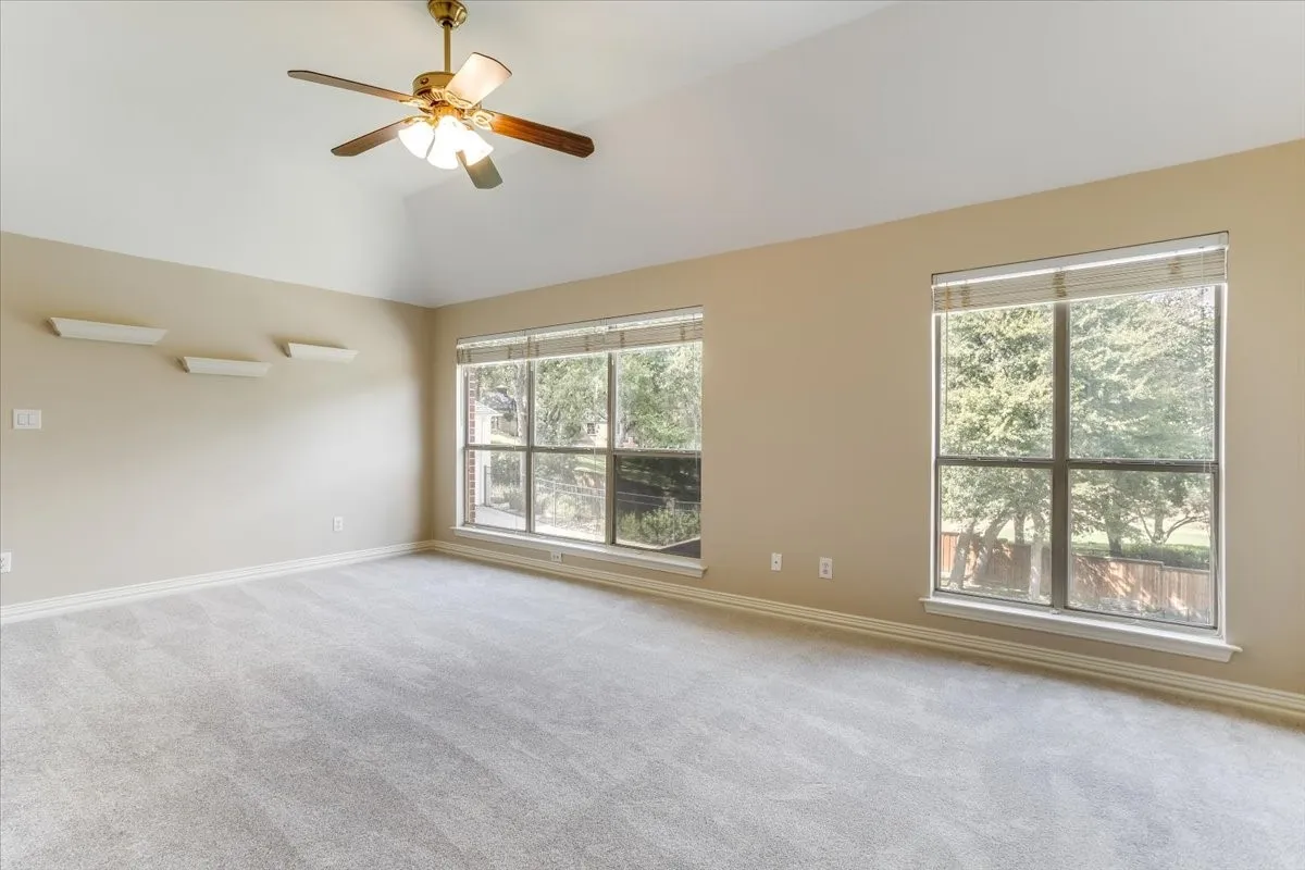 Single Family Residence For Sale in Tarrant County , 3012 Northview Drive, Grapevine, Texas 76051, 4 Bedroom, 4 Bathroom, 2 Garage spaces, 3,234 Sqft, built in 1997, mls#21386963, Real Estate Agent in Grapevine, Homes For Sale in Tarrant county, Homes For Sale in Grapevine, Realtor in Grapevine Texas, Real Estate Brokerage Independent Realty Texas, Luminita Cordes Realtor