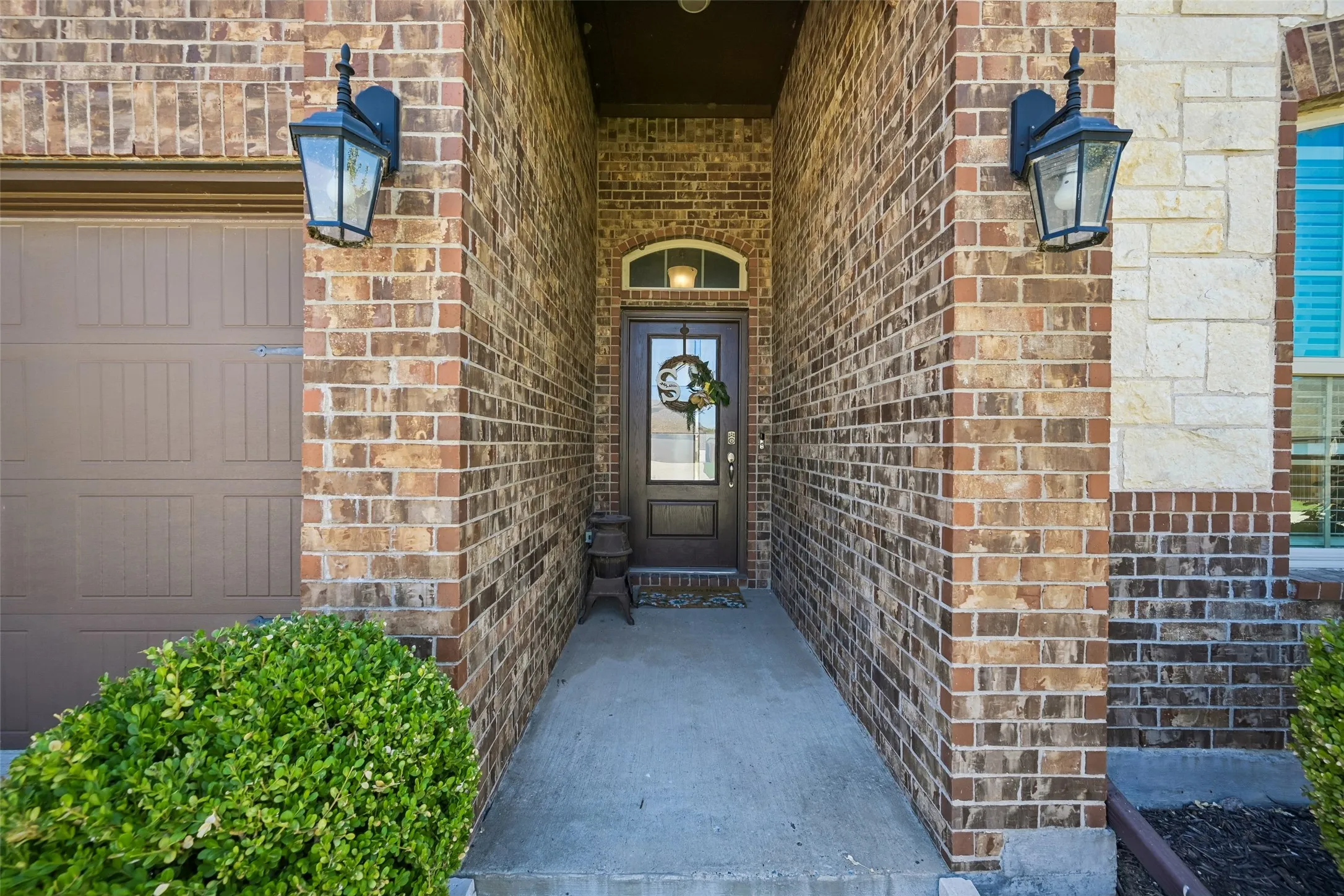 Single Family Residence For Sale in Collin County , 1713 Tumbleweed Court, Celina, Texas 75009, 4 Bedroom, 3 Bathroom, 2 Garage spaces, 2,514 Sqft, built in 2019, mls#21387980, Real Estate Agent in Celina, Homes For Sale in Collin county, Homes For Sale in Celina, Realtor in Celina Texas, Real Estate Brokerage Independent Realty Texas, Luminita Cordes Realtor