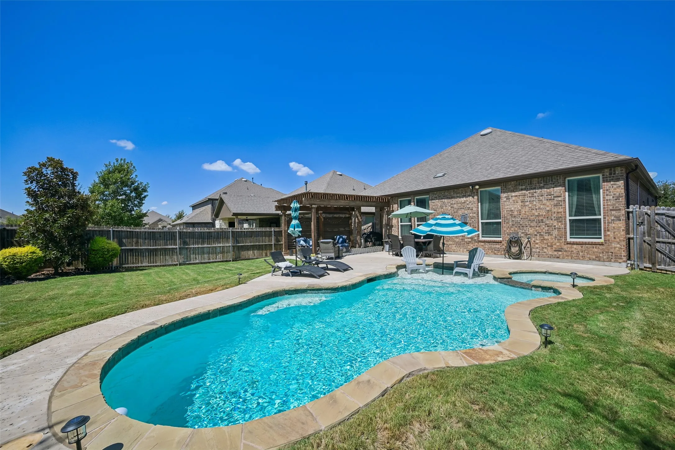 Single Family Residence For Sale in Collin County , 1713 Tumbleweed Court, Celina, Texas 75009, 4 Bedroom, 3 Bathroom, 2 Garage spaces, 2,514 Sqft, built in 2019, mls#21387980, Real Estate Agent in Celina, Homes For Sale in Collin county, Homes For Sale in Celina, Realtor in Celina Texas, Real Estate Brokerage Independent Realty Texas, Luminita Cordes Realtor