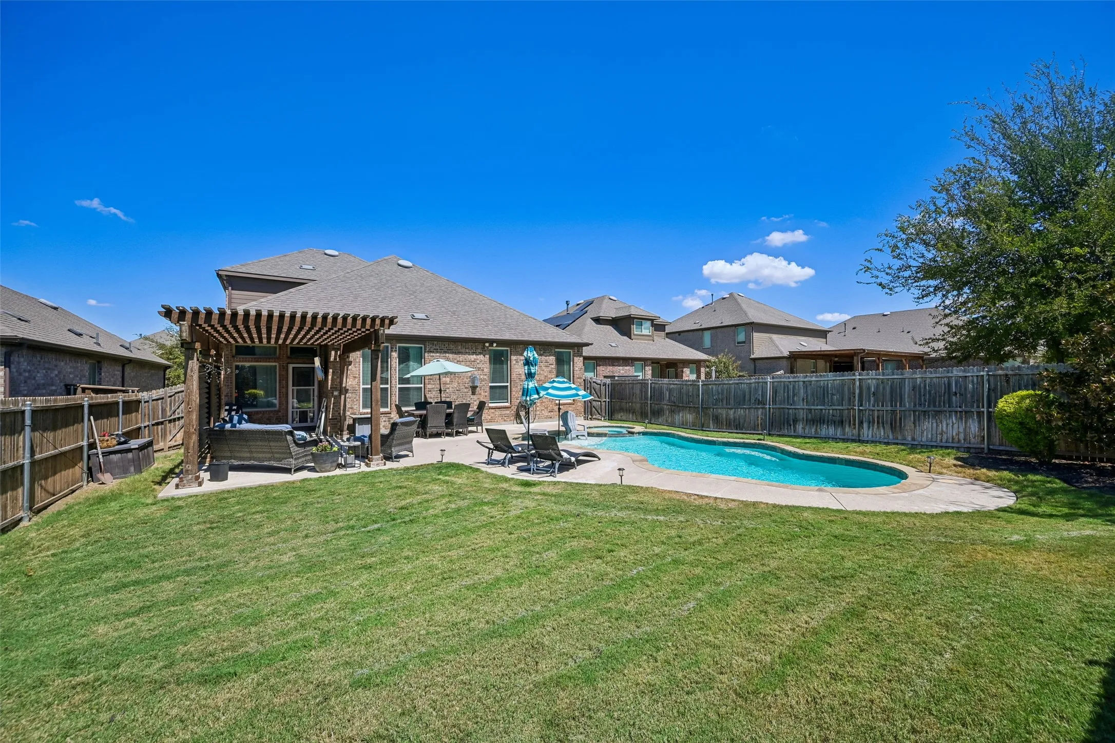Single Family Residence For Sale in Collin County , 1713 Tumbleweed Court, Celina, Texas 75009, 4 Bedroom, 3 Bathroom, 2 Garage spaces, 2,514 Sqft, built in 2019, mls#21387980, Real Estate Agent in Celina, Homes For Sale in Collin county, Homes For Sale in Celina, Realtor in Celina Texas, Real Estate Brokerage Independent Realty Texas, Luminita Cordes Realtor