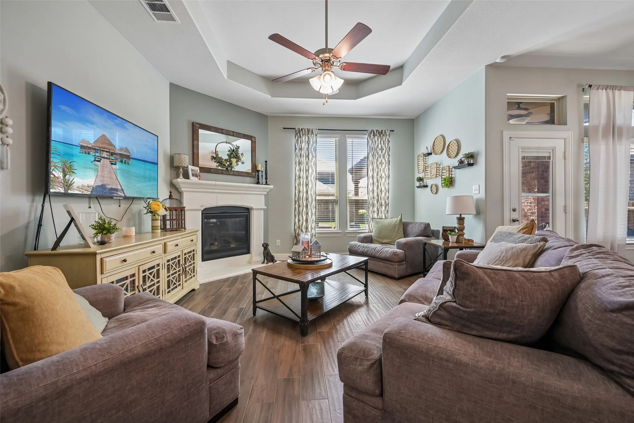 Single Family Residence For Sale in Collin County , 1713 Tumbleweed Court, Celina, Texas 75009, 4 Bedroom, 3 Bathroom, 2 Garage spaces, 2,514 Sqft, built in 2019, mls#21387980, Real Estate Agent in Celina, Homes For Sale in Collin county, Homes For Sale in Celina, Realtor in Celina Texas, Real Estate Brokerage Independent Realty Texas, Luminita Cordes Realtor