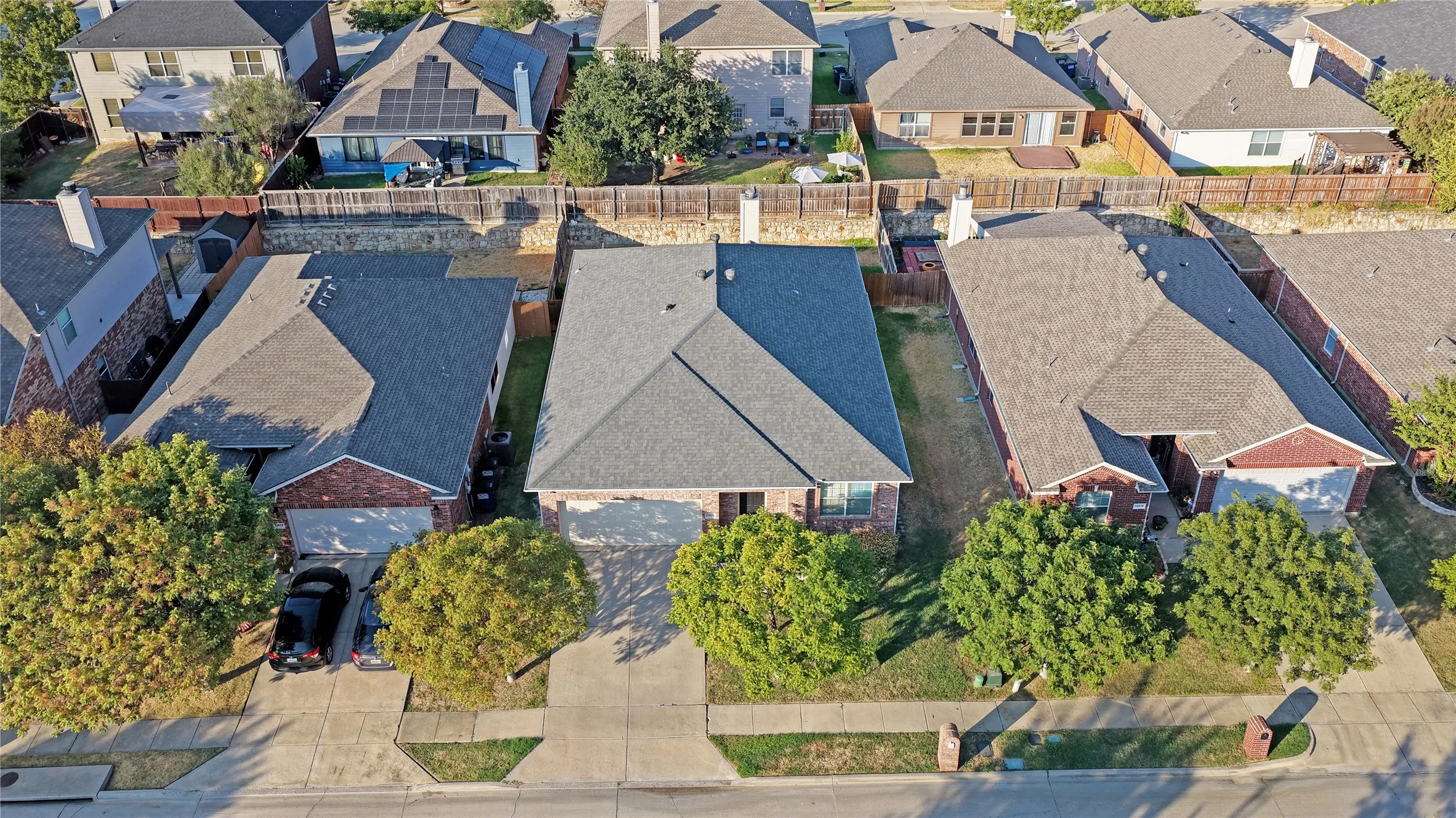 Single Family Residence For Sale in Denton County , 14620 Little Anne Drive, Little Elm, Texas 75068, 3 Bedroom, 2 Bathroom, 2 Garage spaces, 1,962 Sqft, built in 2003, mls#21389003, Real Estate Agent in Little Elm, Homes For Sale in Denton county, Homes For Sale in Little Elm, Realtor in Little Elm Texas, Real Estate Brokerage Independent Realty Texas, Luminita Cordes Realtor