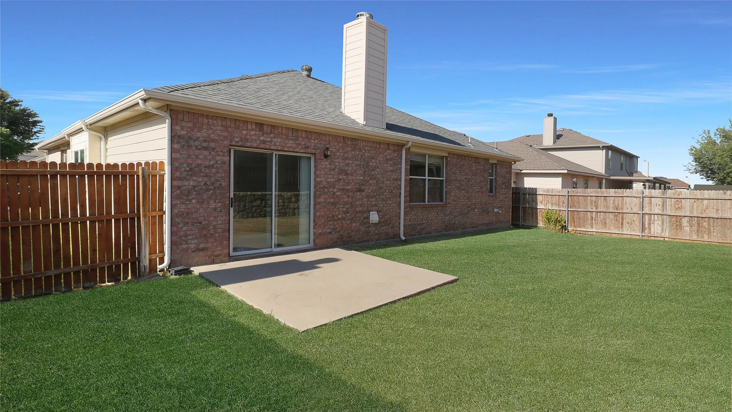 Single Family Residence For Sale in Denton County , 14620 Little Anne Drive, Little Elm, Texas 75068, 3 Bedroom, 2 Bathroom, 2 Garage spaces, 1,962 Sqft, built in 2003, mls#21389003, Real Estate Agent in Little Elm, Homes For Sale in Denton county, Homes For Sale in Little Elm, Realtor in Little Elm Texas, Real Estate Brokerage Independent Realty Texas, Luminita Cordes Realtor