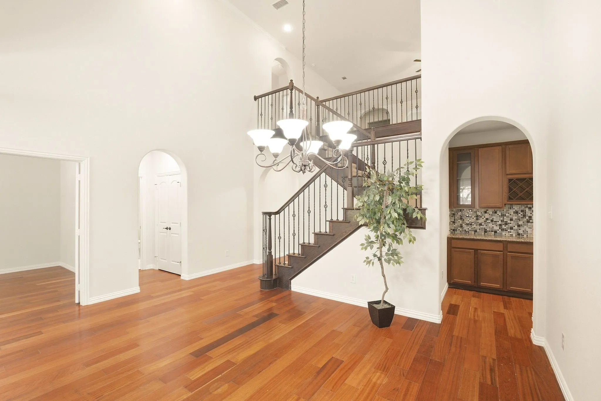 Single Family Residence For Sale in Collin County , 4405 Citabria Drive, Mc Kinney, Texas 75072, 5 Bedroom, 4 Bathroom, 3 Garage spaces, 4,162 Sqft, built in 2012, mls#21387417, Real Estate Agent in Mc Kinney, Homes For Sale in Collin county, Homes For Sale in Mc Kinney, Realtor in Mc Kinney Texas, Real Estate Brokerage Independent Realty Texas, Luminita Cordes Realtor
