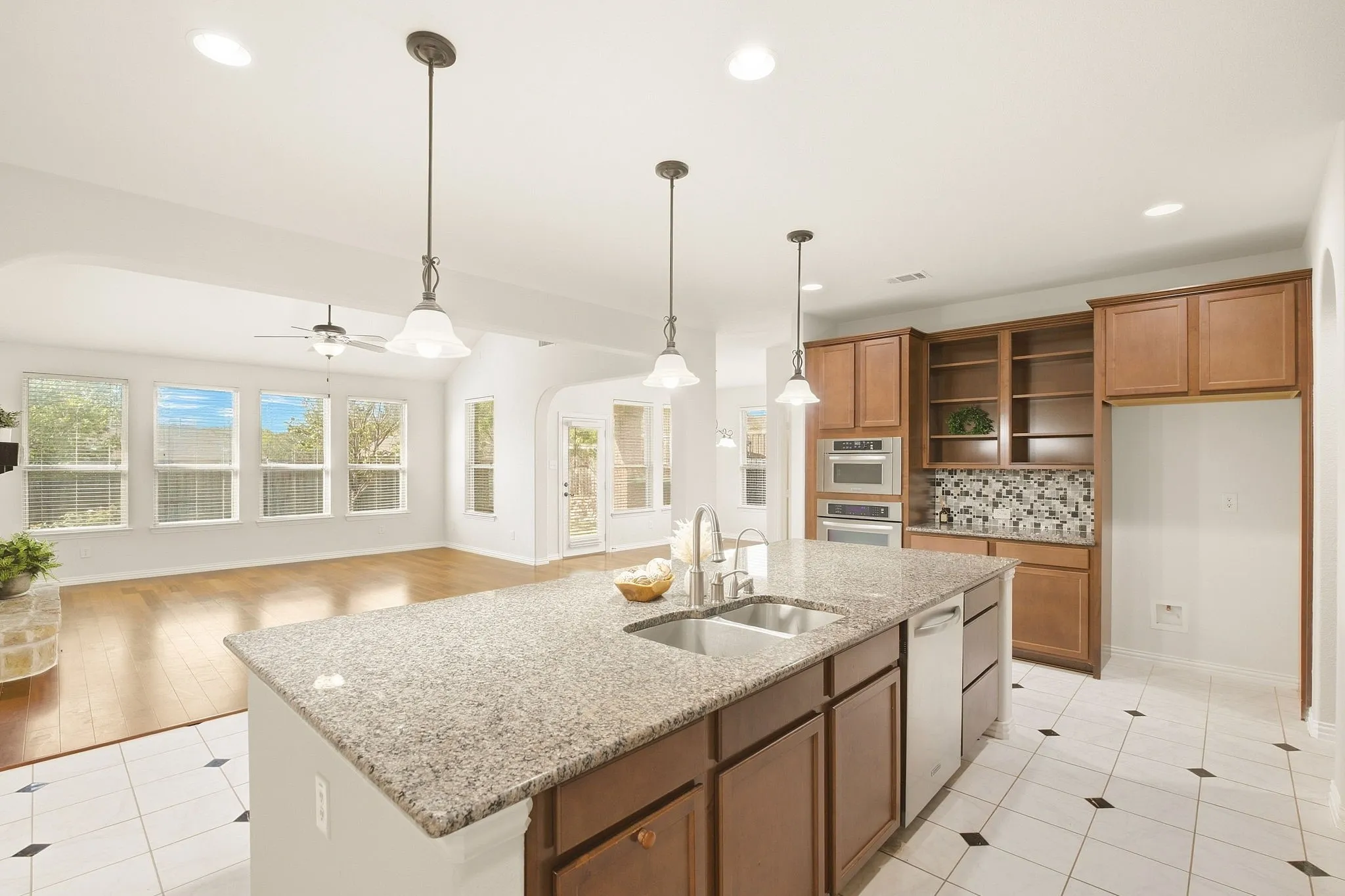 Single Family Residence For Sale in Collin County , 4405 Citabria Drive, Mc Kinney, Texas 75072, 5 Bedroom, 4 Bathroom, 3 Garage spaces, 4,162 Sqft, built in 2012, mls#21387417, Real Estate Agent in Mc Kinney, Homes For Sale in Collin county, Homes For Sale in Mc Kinney, Realtor in Mc Kinney Texas, Real Estate Brokerage Independent Realty Texas, Luminita Cordes Realtor