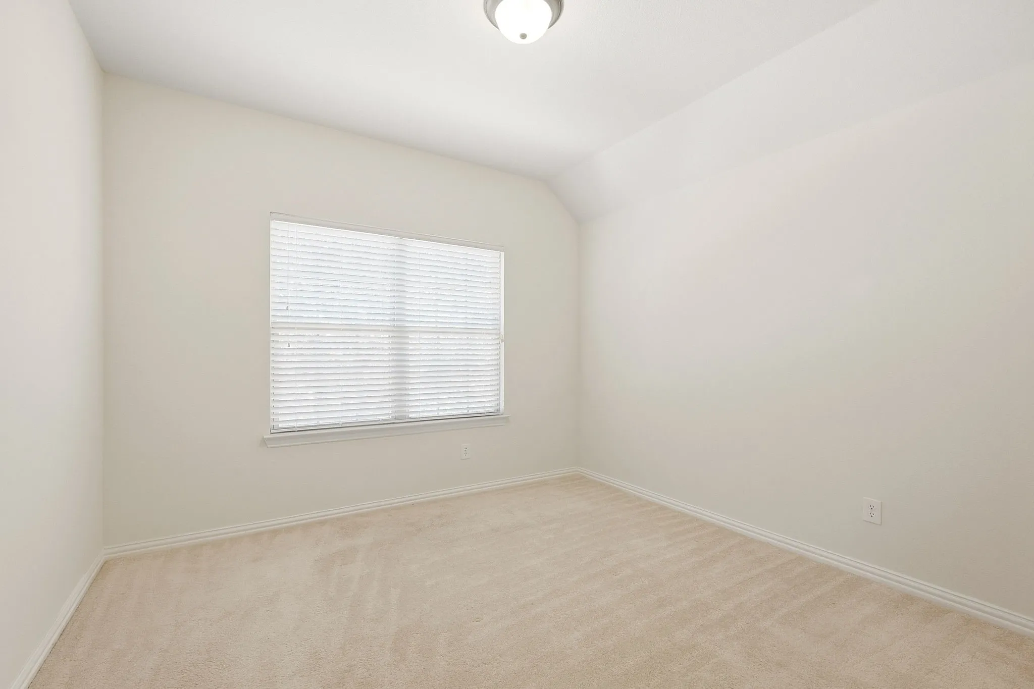 Single Family Residence For Sale in Collin County , 4405 Citabria Drive, Mc Kinney, Texas 75072, 5 Bedroom, 4 Bathroom, 3 Garage spaces, 4,162 Sqft, built in 2012, mls#21387417, Real Estate Agent in Mc Kinney, Homes For Sale in Collin county, Homes For Sale in Mc Kinney, Realtor in Mc Kinney Texas, Real Estate Brokerage Independent Realty Texas, Luminita Cordes Realtor