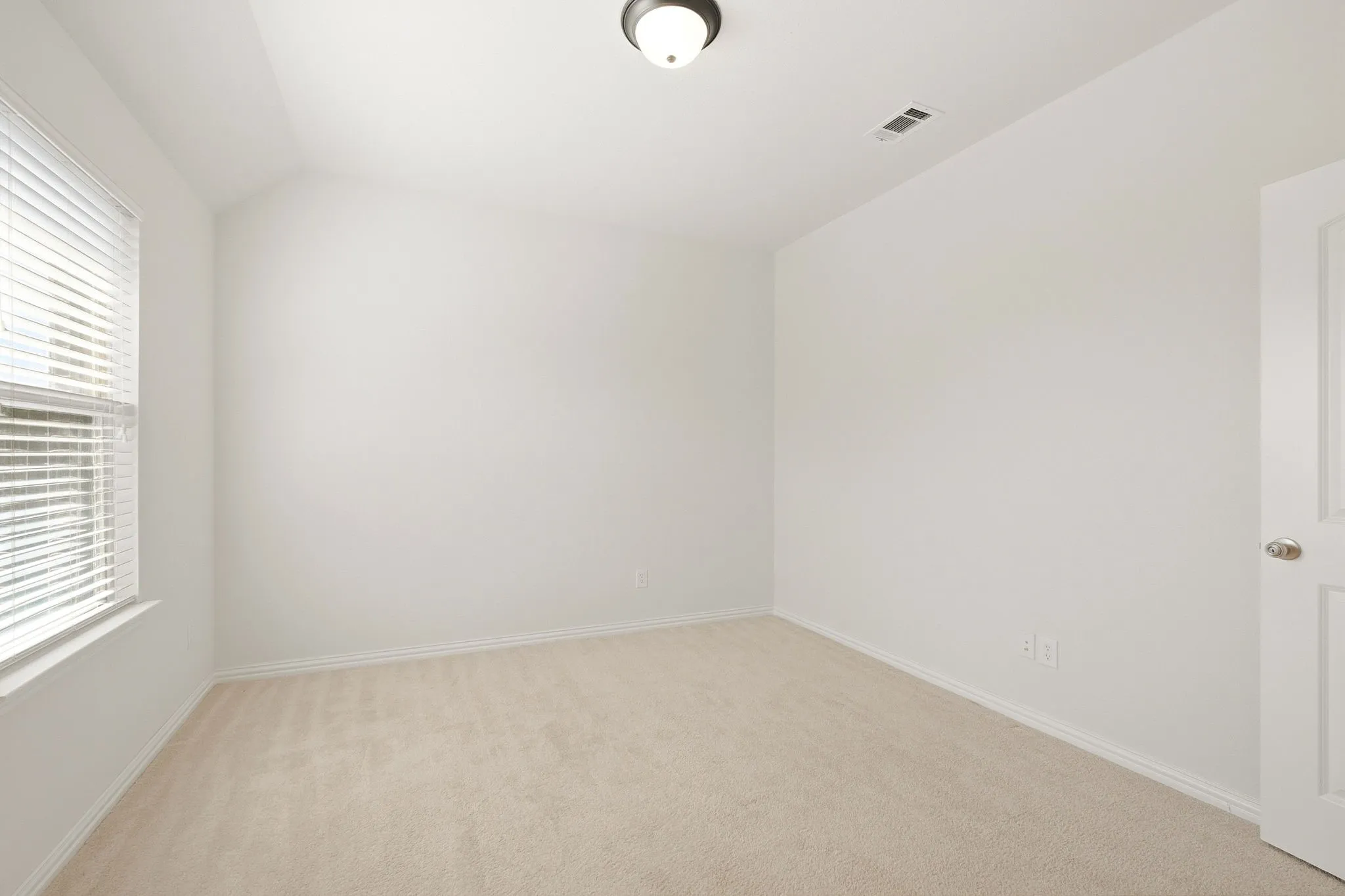 Single Family Residence For Sale in Collin County , 4405 Citabria Drive, Mc Kinney, Texas 75072, 5 Bedroom, 4 Bathroom, 3 Garage spaces, 4,162 Sqft, built in 2012, mls#21387417, Real Estate Agent in Mc Kinney, Homes For Sale in Collin county, Homes For Sale in Mc Kinney, Realtor in Mc Kinney Texas, Real Estate Brokerage Independent Realty Texas, Luminita Cordes Realtor